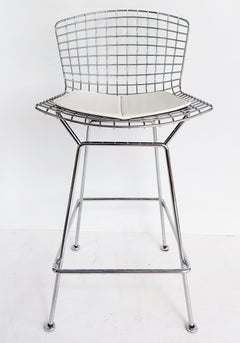 Sgabello da bar Knoll "Harry Bertoia" in filo metallico con pad in pelle