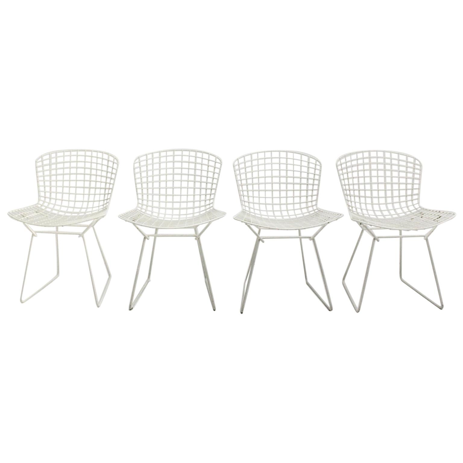 Harry Bertoia Mid-Century Modern Vintage Set of Four White Dining Chairs, 1950s For Sale
