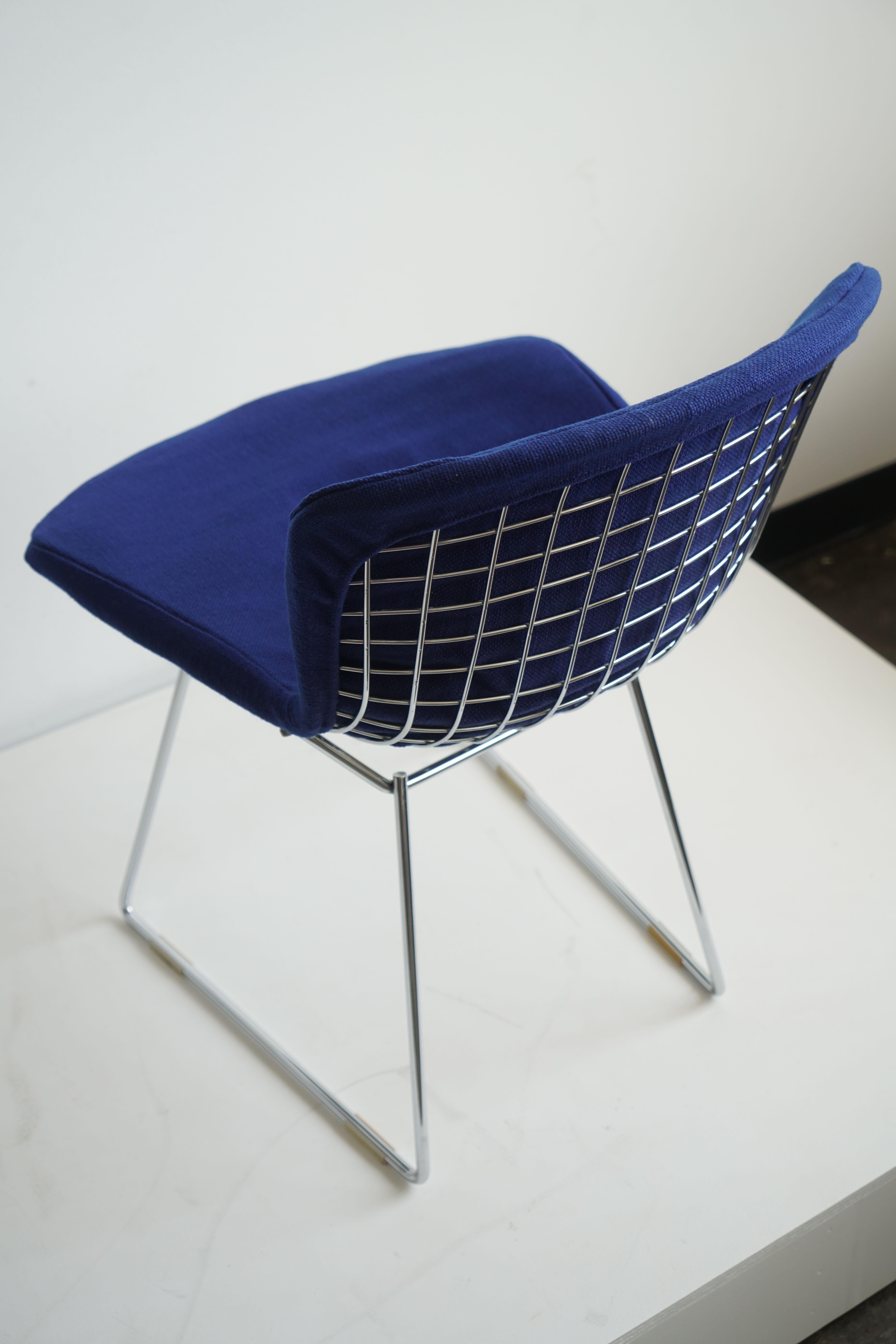 Harry Bertoia side chairs by Knoll with original upholstery, mint 1970's For Sale 3