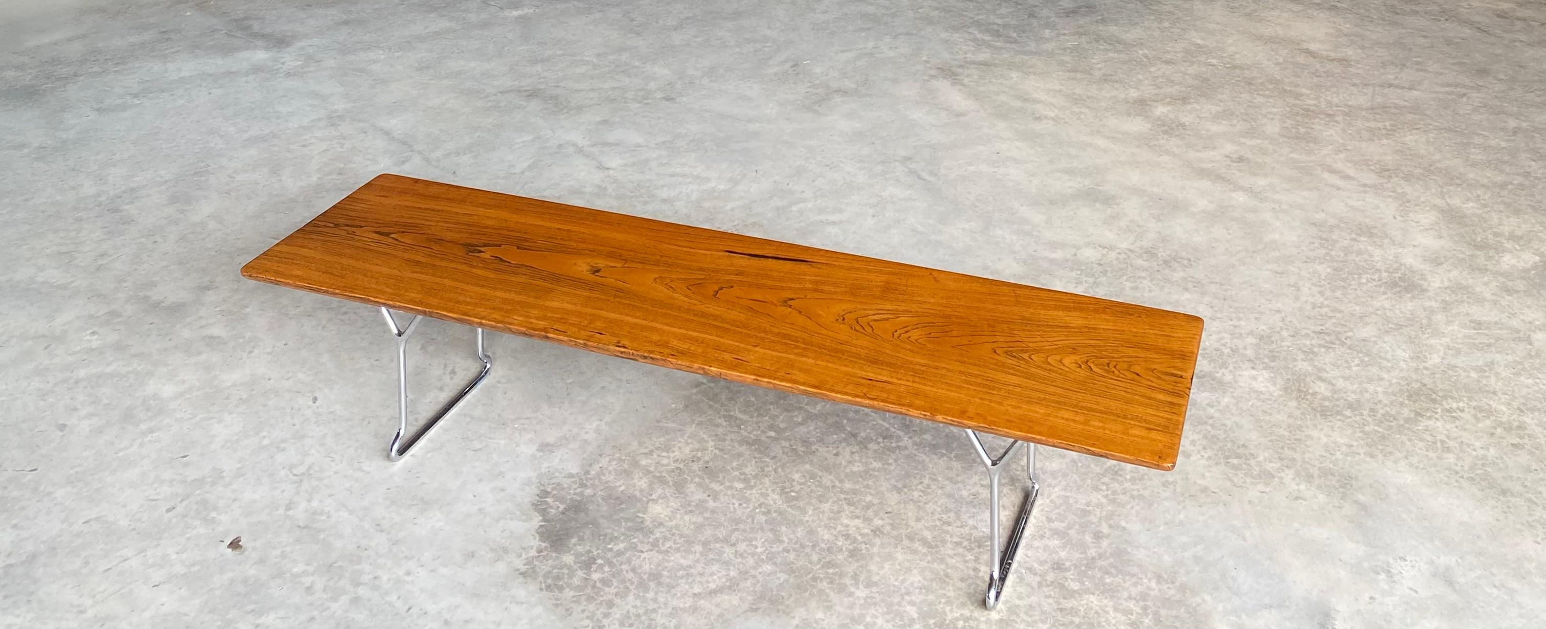 Banco moderno de mediados de siglo estilo Harry Bertoia en venta 3