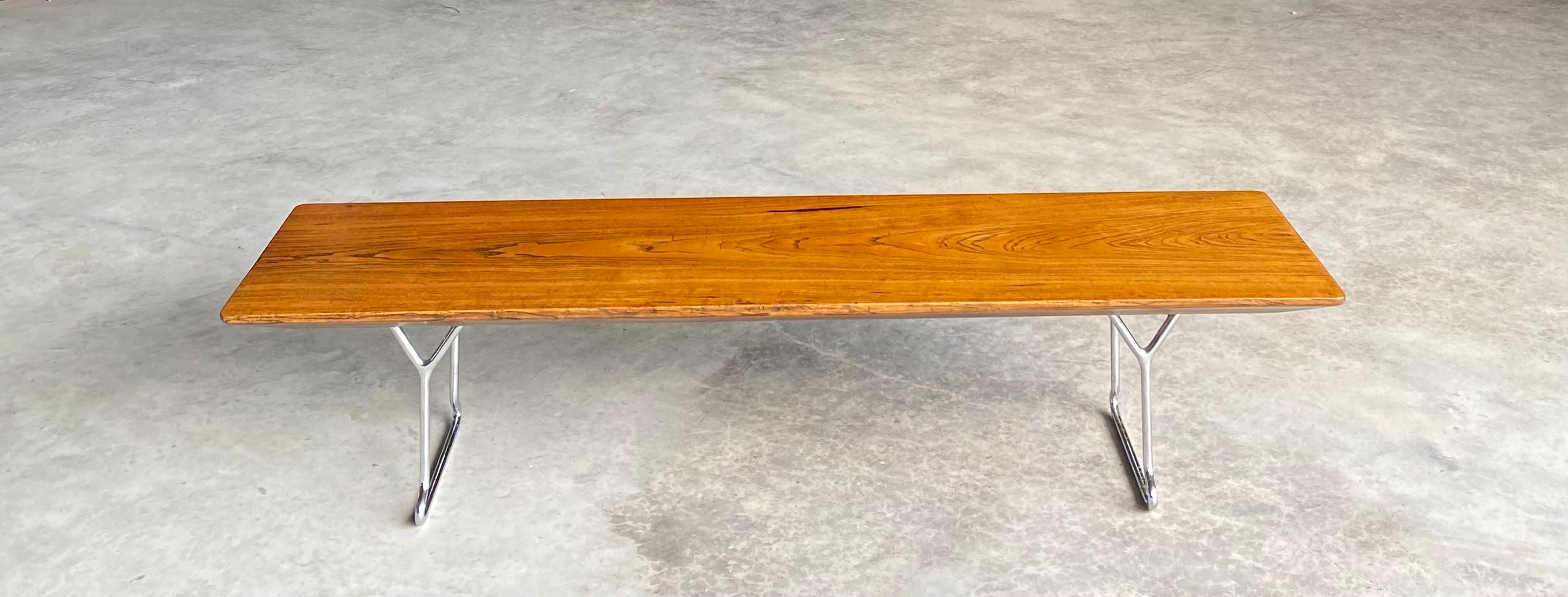 Banco moderno de mediados de siglo estilo Harry Bertoia en venta 1
