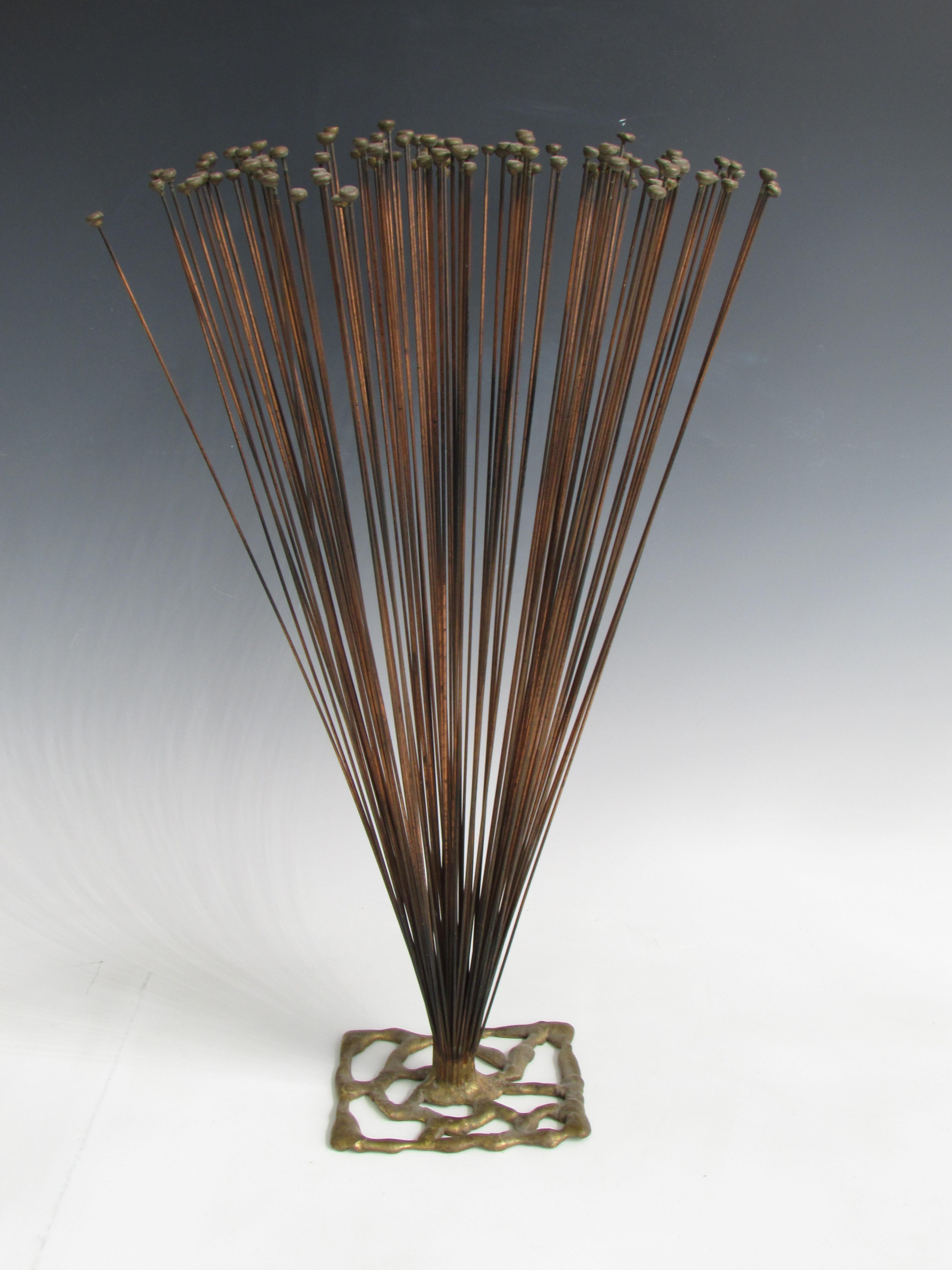 Harry Bertoia-Stil Sprühskulptur aus geschweißtem Stahl mit Schreibtischplatte aus Messing (amerikanisch) im Angebot