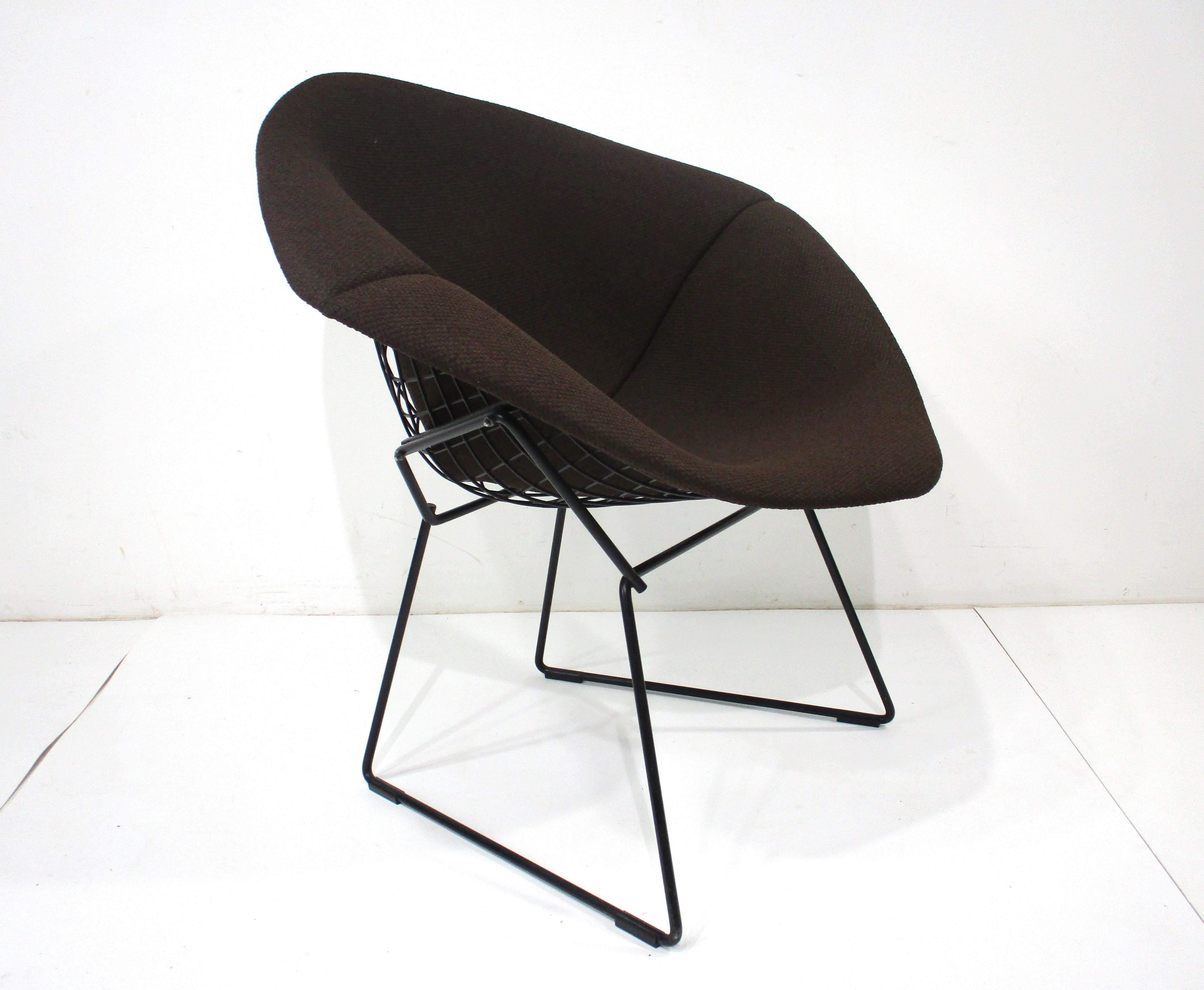 Mid-Century Modern Harry Bertoia Upholstered Small Diamond Lounge Chair for Knoll ( A ) For Sale