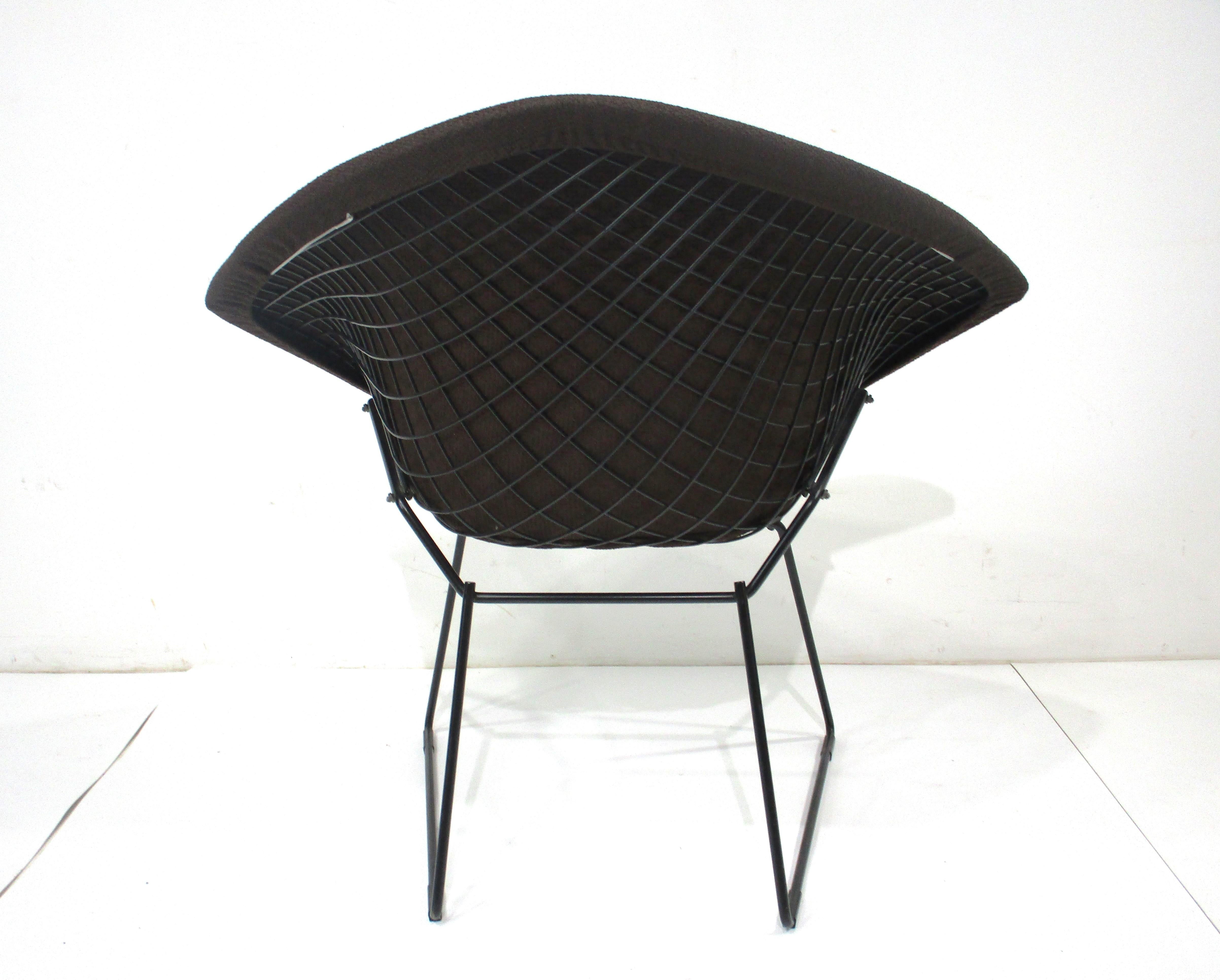 Harry Bertoia Upholstered Small Diamond Lounge Chair for Knoll ( A ) In Good Condition For Sale In Cincinnati, OH