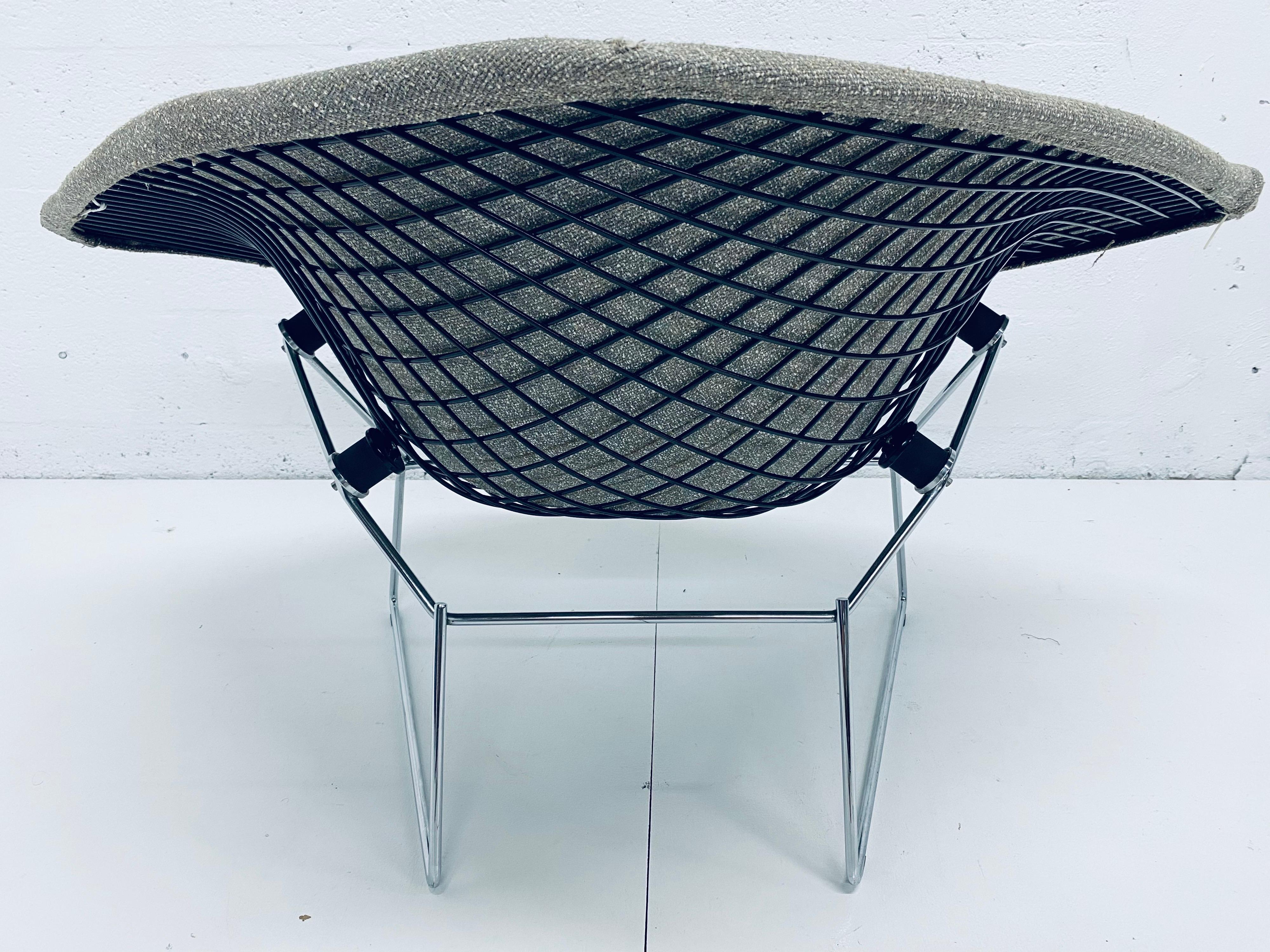 Harry Bertoia Wide Diamond Chair with Black Seat and Chrome Base for Knoll 5