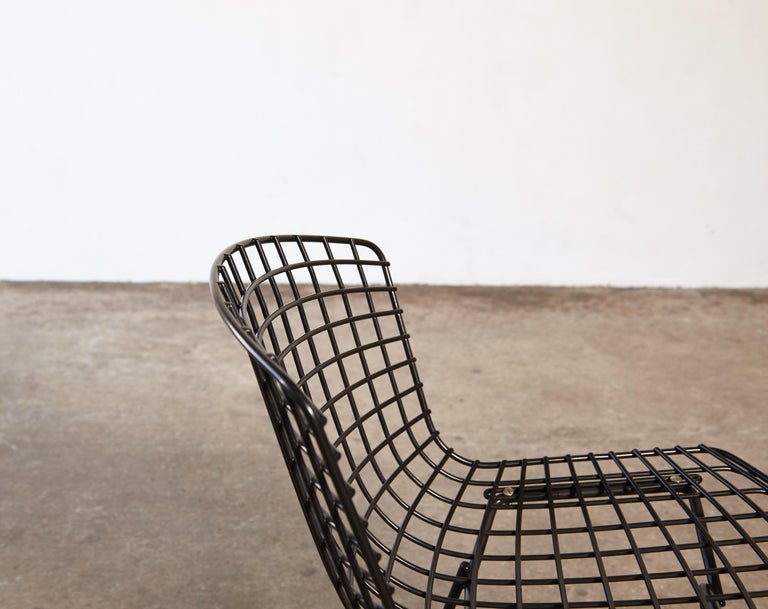 Harry Bertoia Wire Chairs with Original Green Seat Covers, Knoll, USA For Sale at 1stDibs