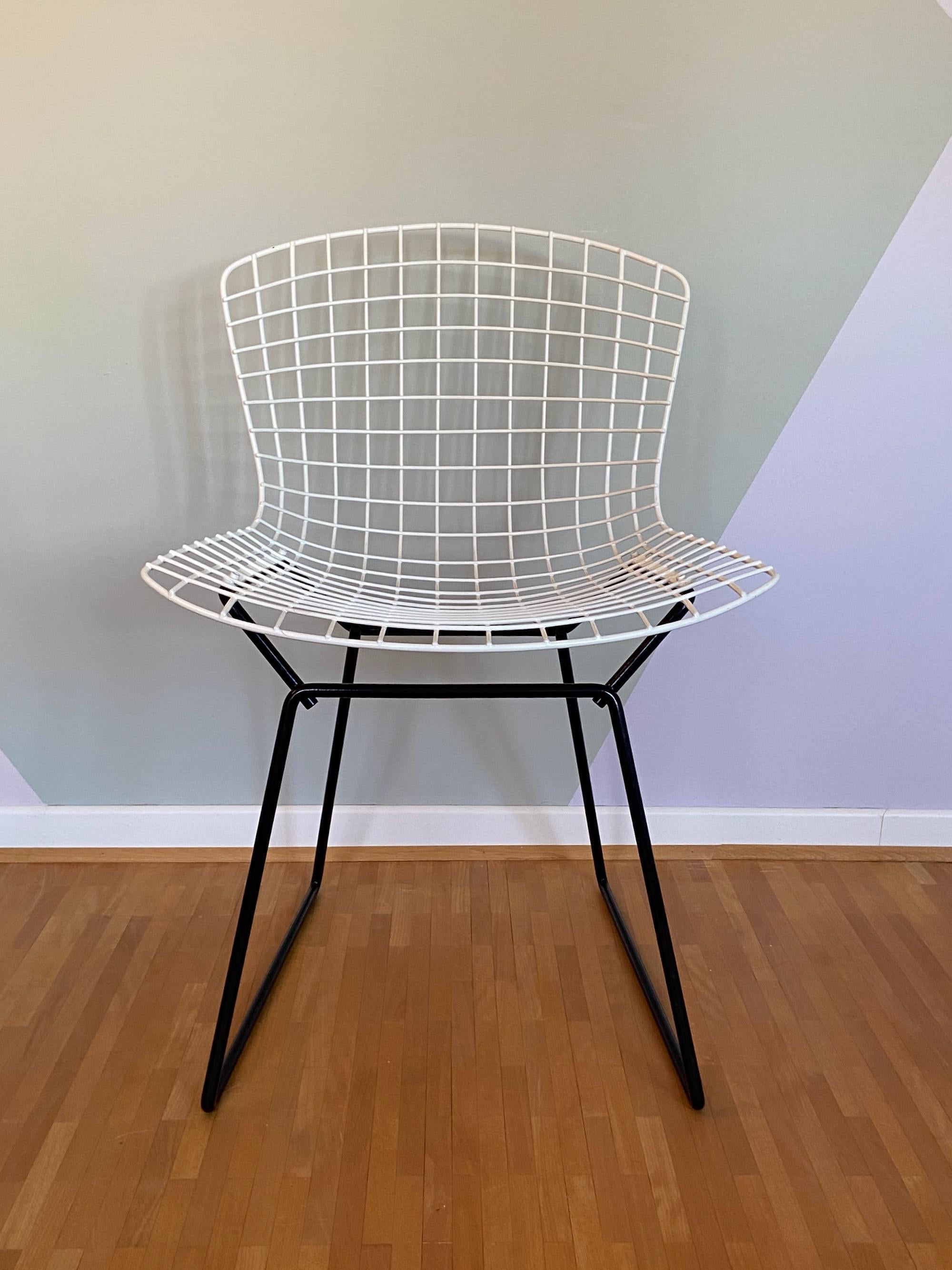 harry bertoia wire chair