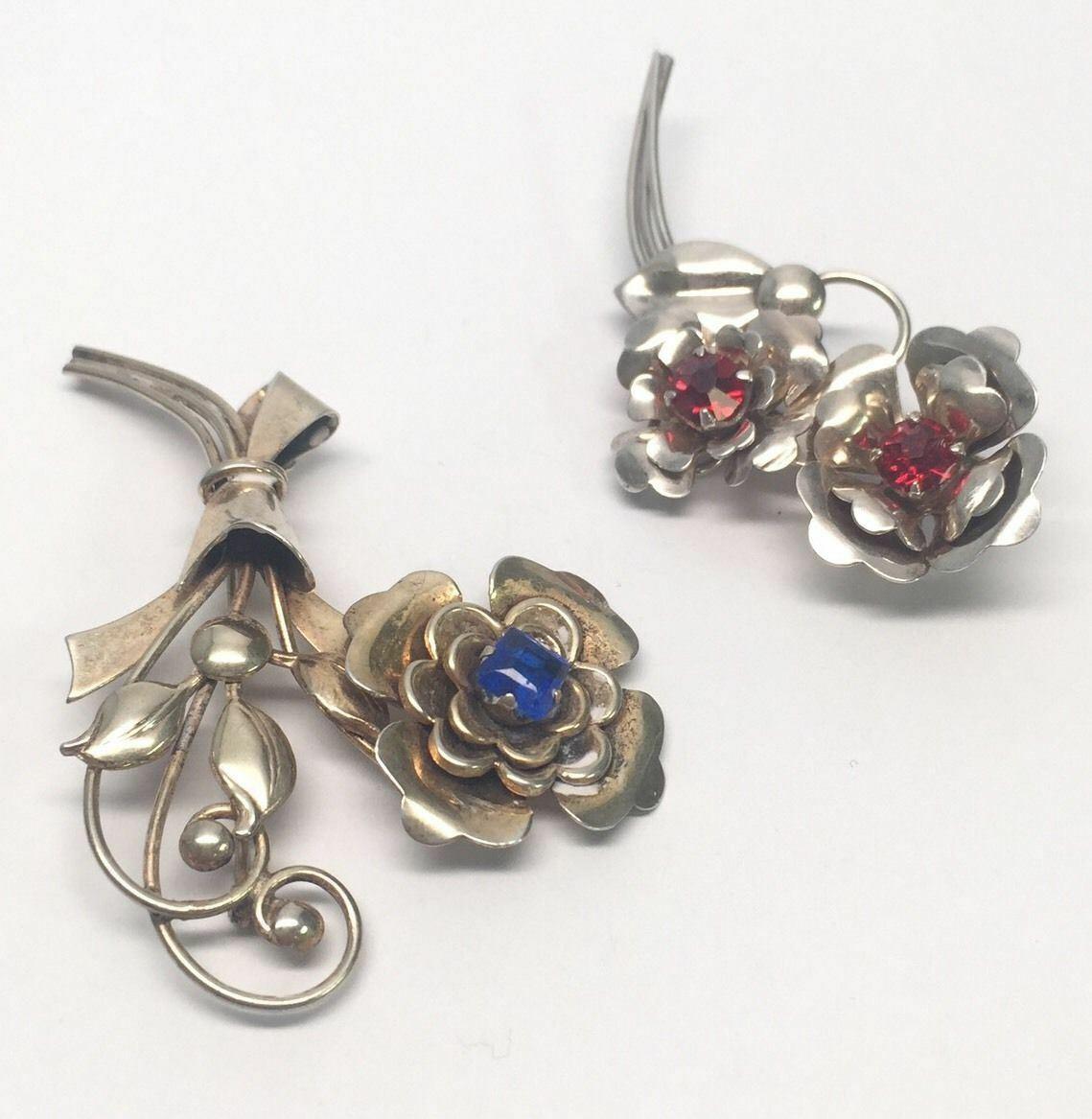Harry Iskin 1940s Sterling Silver Pair of Flower Brooches / Pins 3