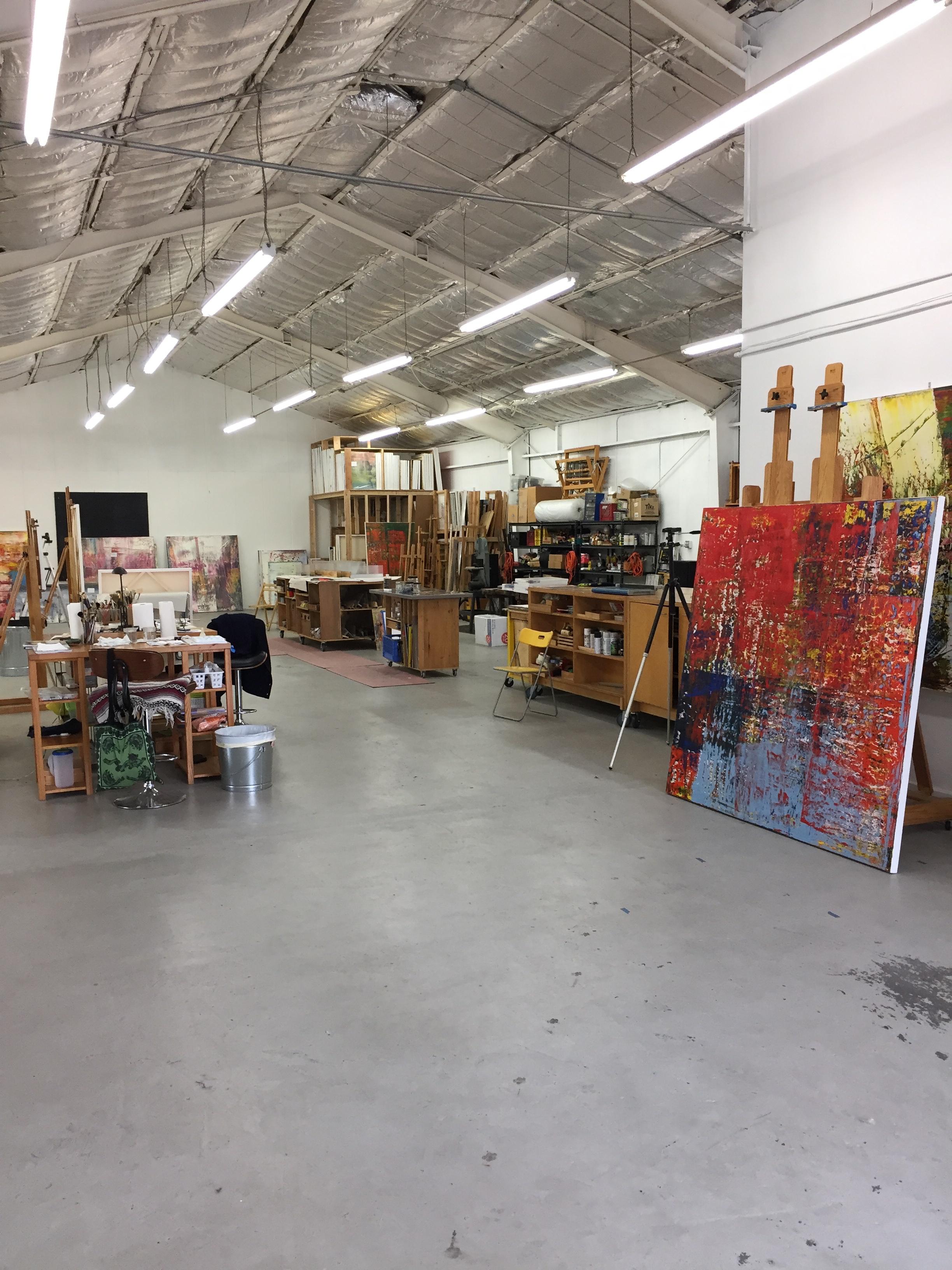 Olio su tela 

Harry James Moody è un artista tedesco nato nel 1952 che vive e lavora a Los Angeles, negli Stati Uniti. Si è formato come artista presso la Frankfurt Stadel Fine Art Academy, a Francoforte, in Germania. Si è specializzato nella