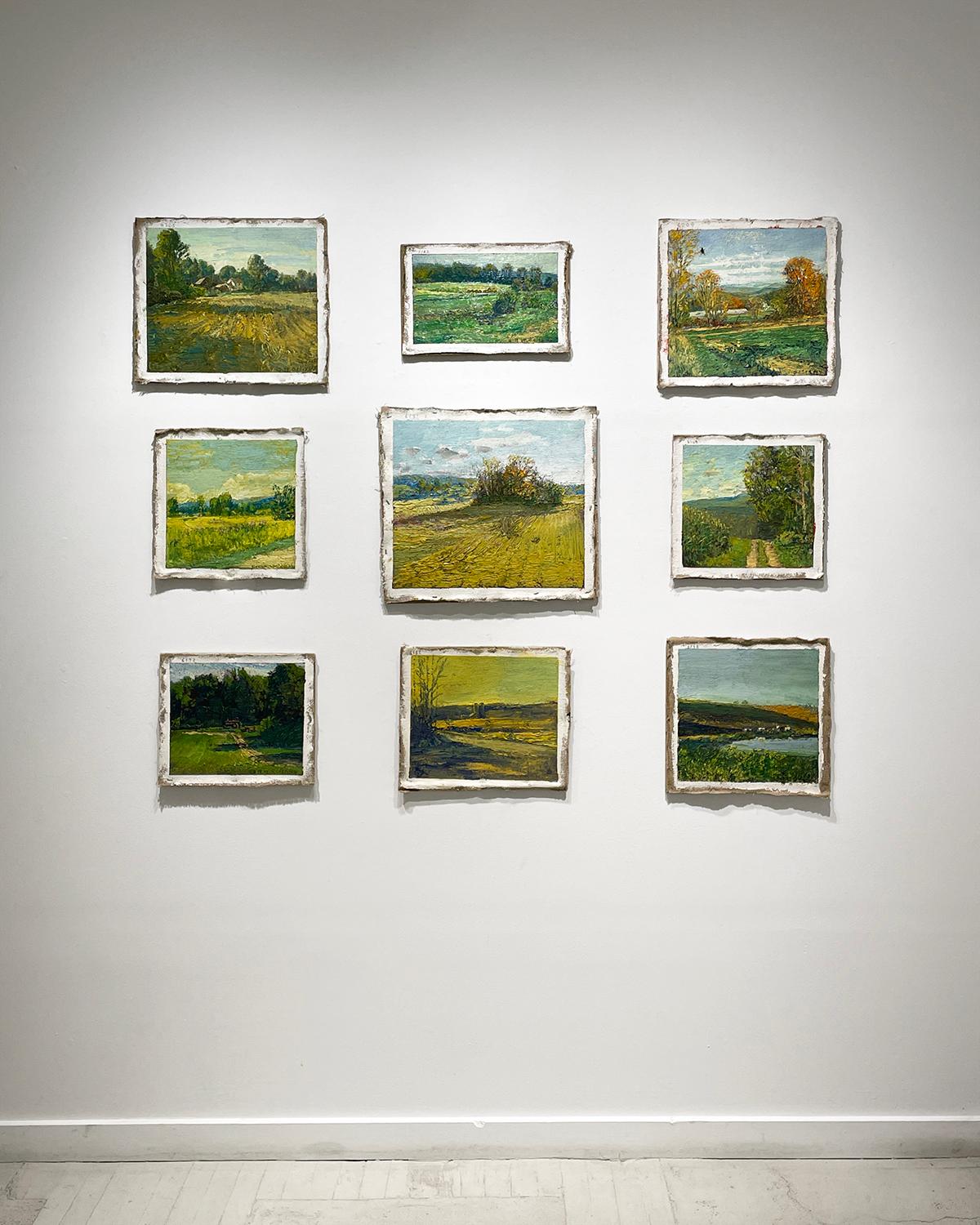 Quadro impressionista di paesaggio en plein air con prato di campagna, montagne blu e nuvole a cascata.
Un luogo ucraino, dipinto da Harry Orlyk, realizzato nel 2024
olio su lino montato su pannello di fibra
12 x 12 pollici


Questo quadro cattura