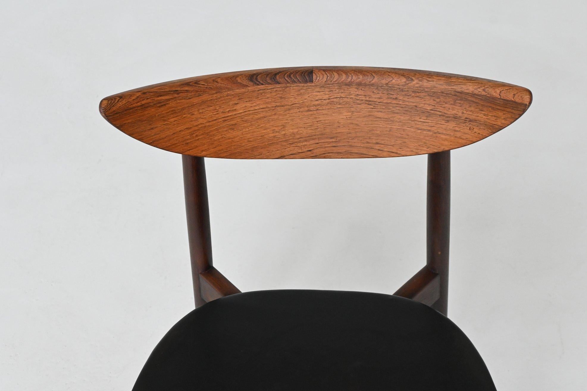 Harry Ostergaard pair of dining chairs rosewood Randers Denmark 1960 en venta 8