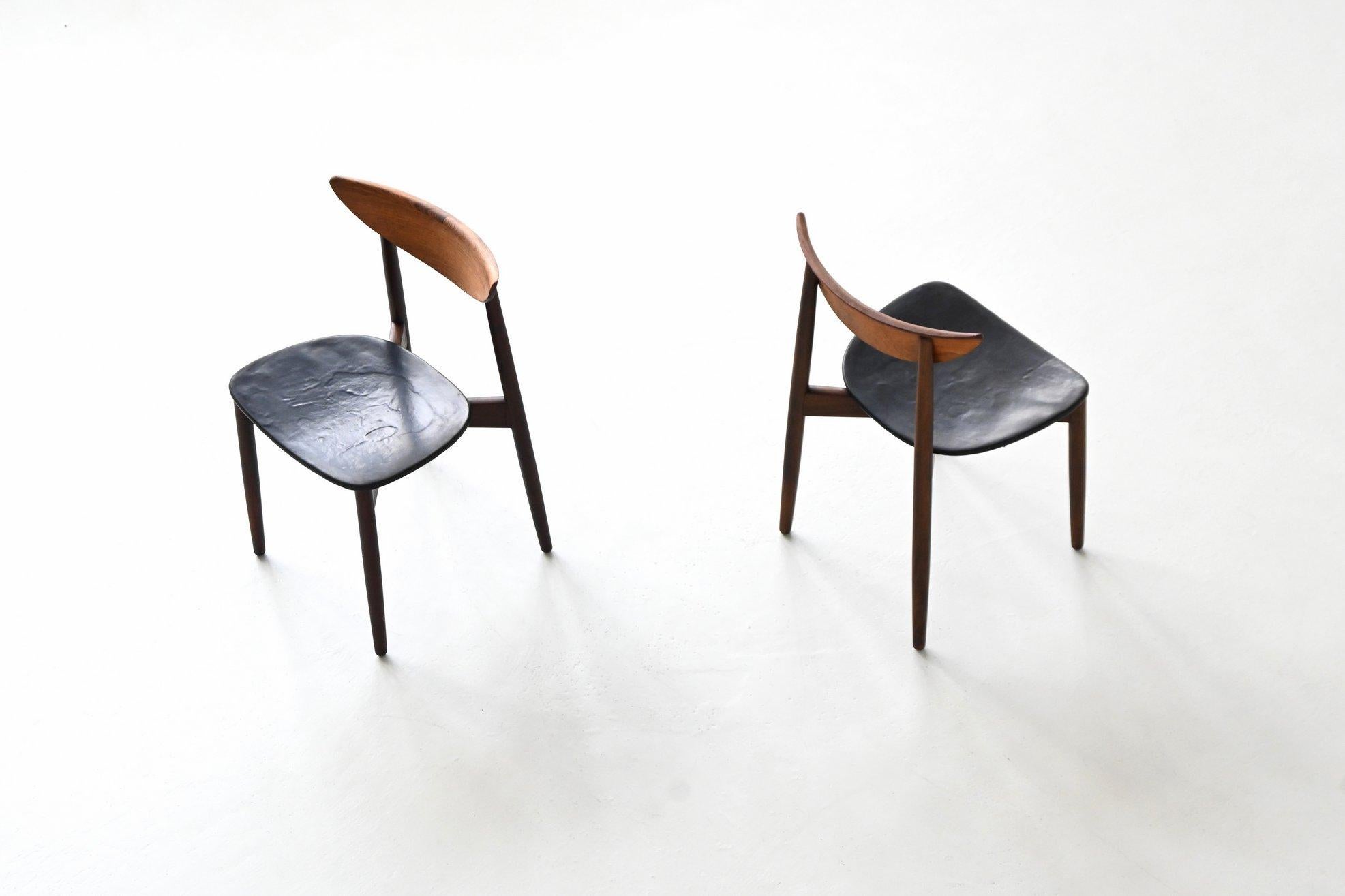 Harry Ostergaard pair of dining chairs rosewood Randers Denmark 1960 en venta 2