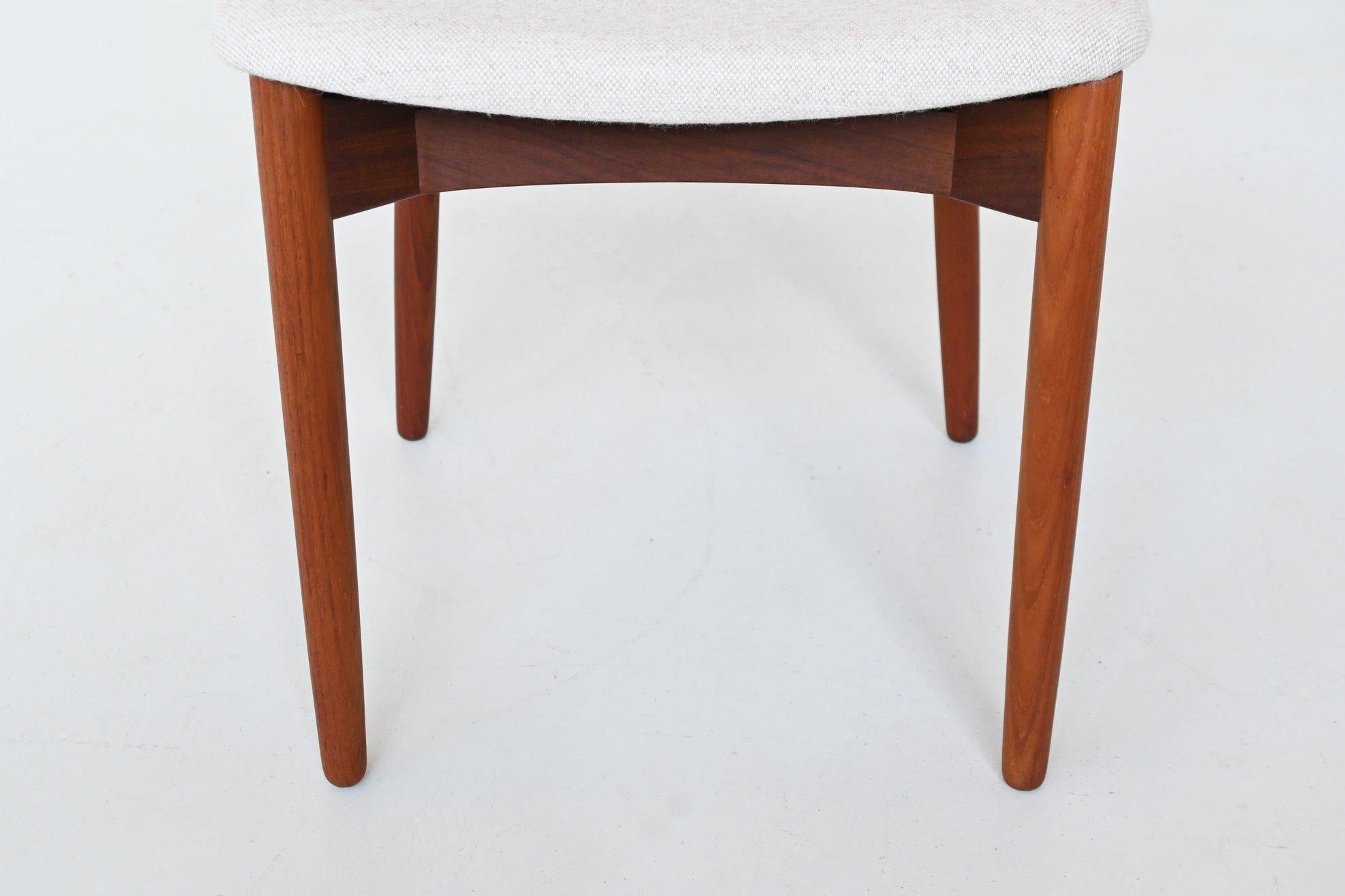 Harry Ostergaard set of eight dining chairs teak Randers Denmark 1960 in vendita 13