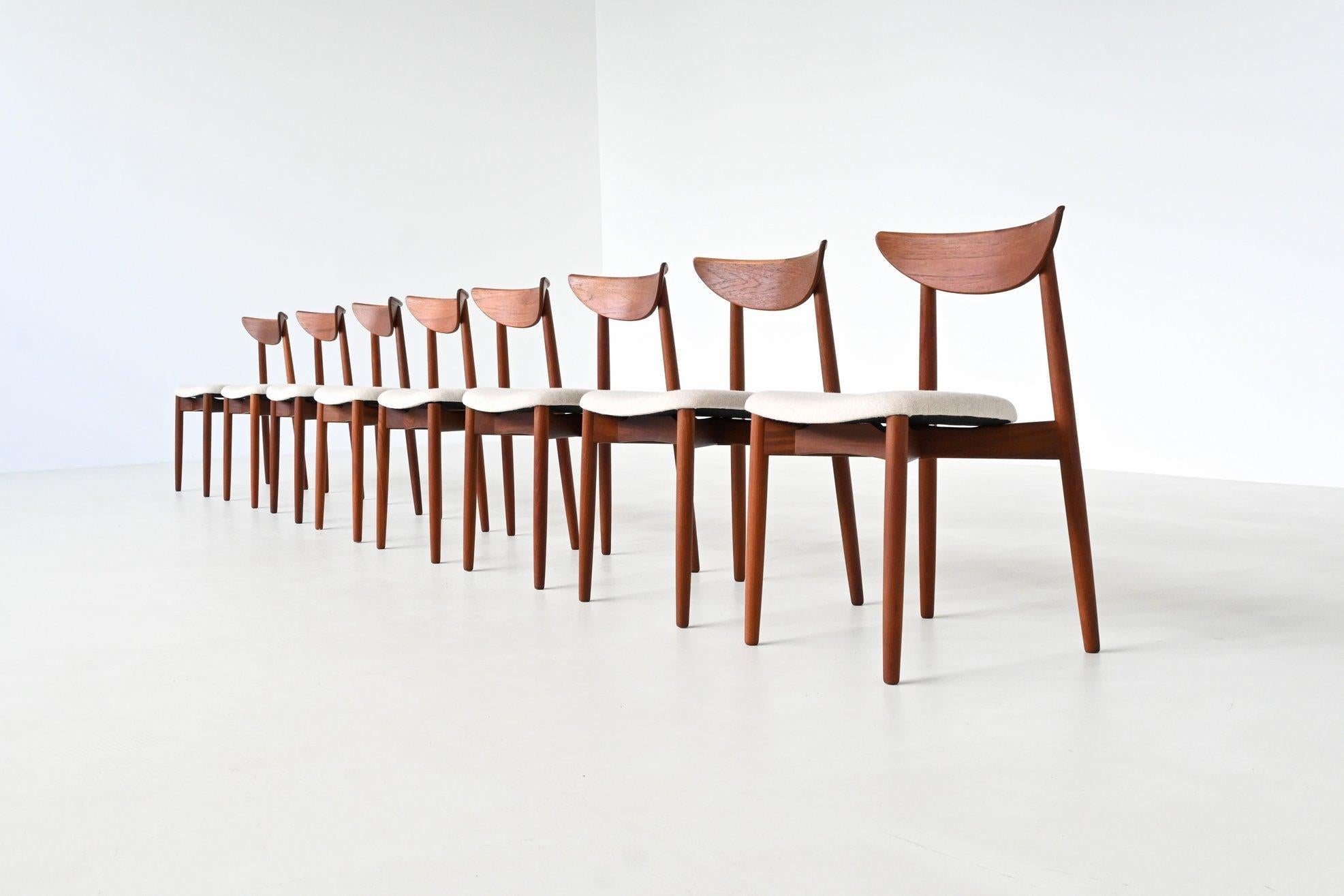 Scandinavo moderno Harry Ostergaard set of eight dining chairs teak Randers Denmark 1960 in vendita