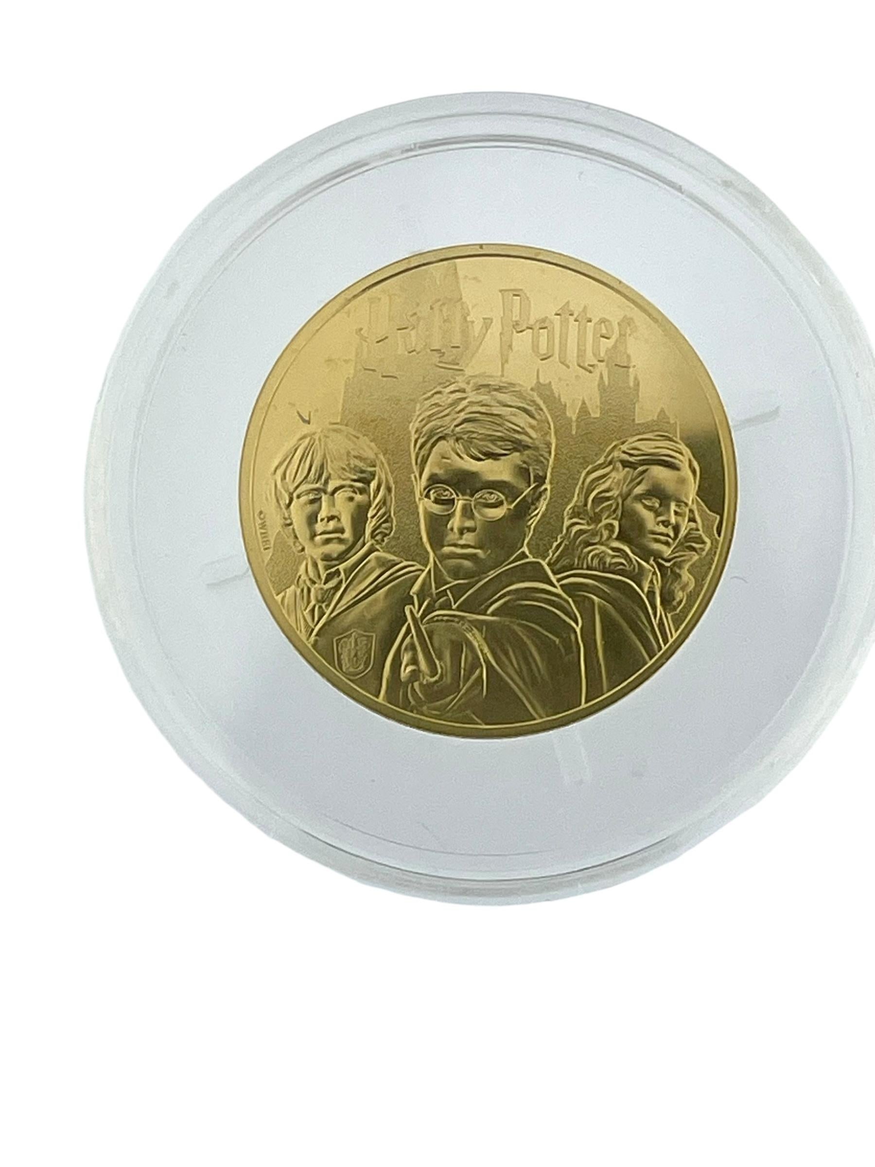 Harry Potter Monnaie de Paris 24 Karat Gelbgold Monnaie de Paris im Zustand „Hervorragend“ im Angebot in Esch sur Alzette, Esch-sur-Alzette