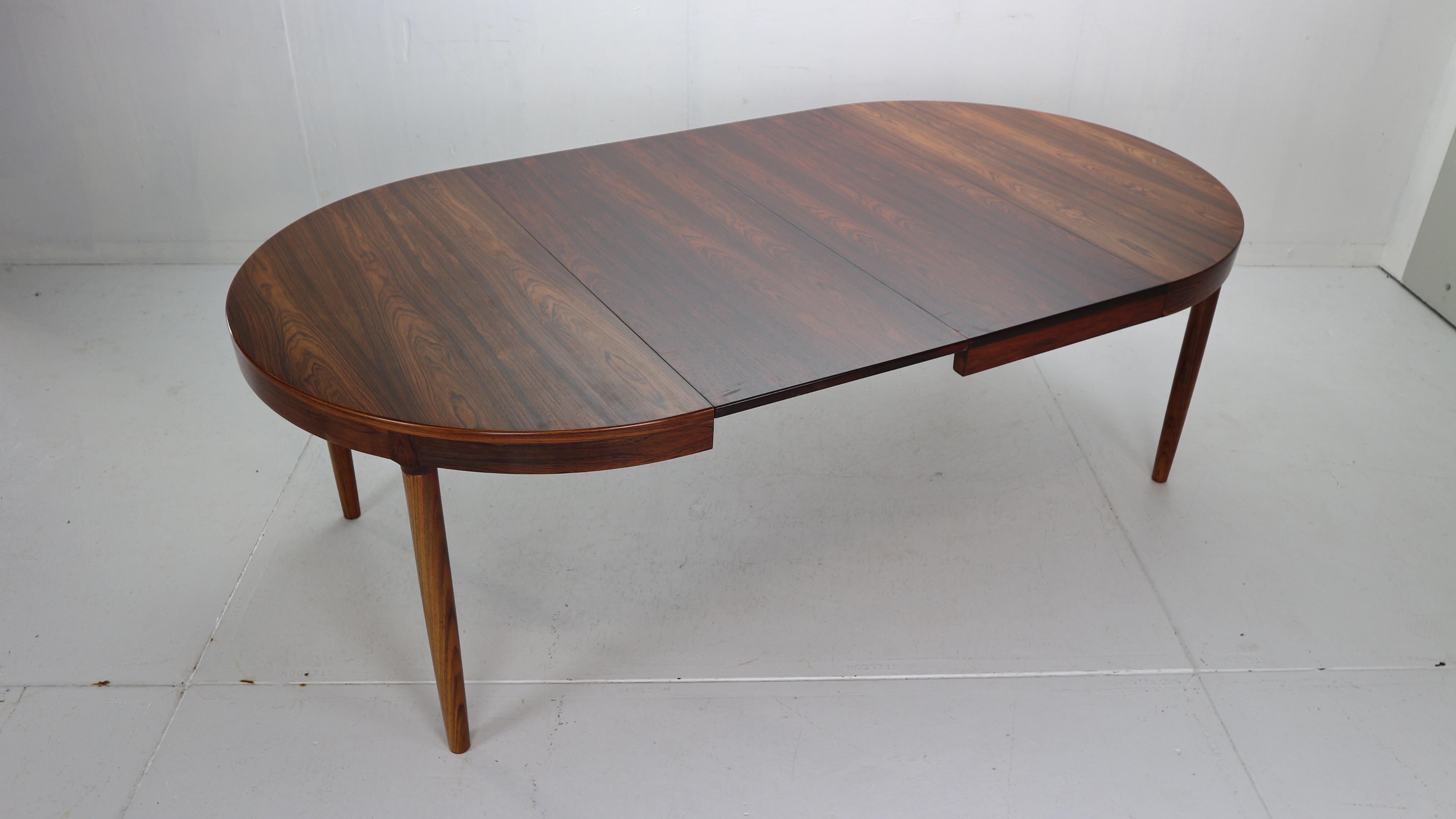 Harry Østergaard for Randers Møbelfabrik Danish Extendable Round Dinning Table 11