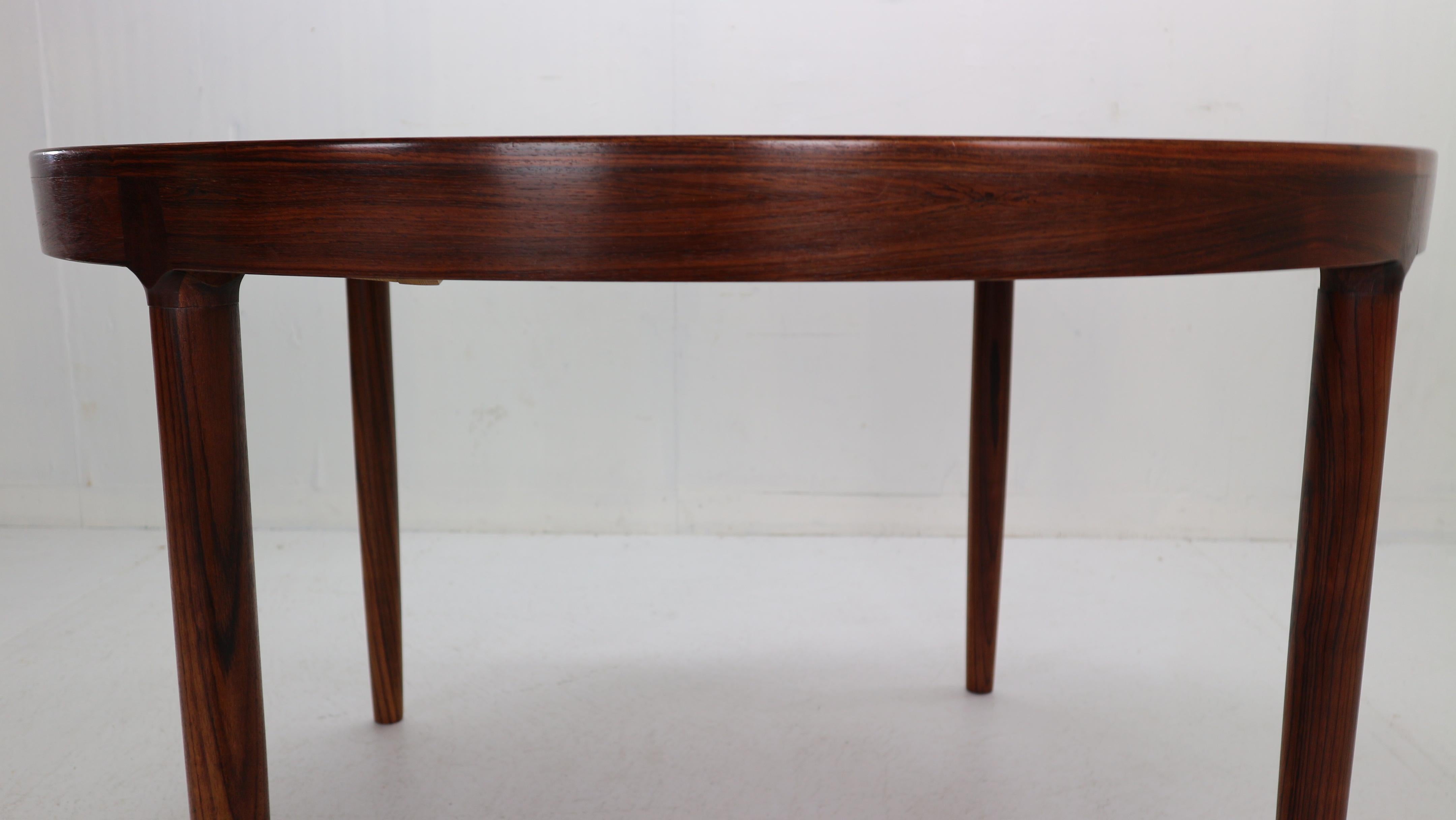 Mid-20th Century Harry Østergaard for Randers Møbelfabrik Danish Extendable Round Dinning Table