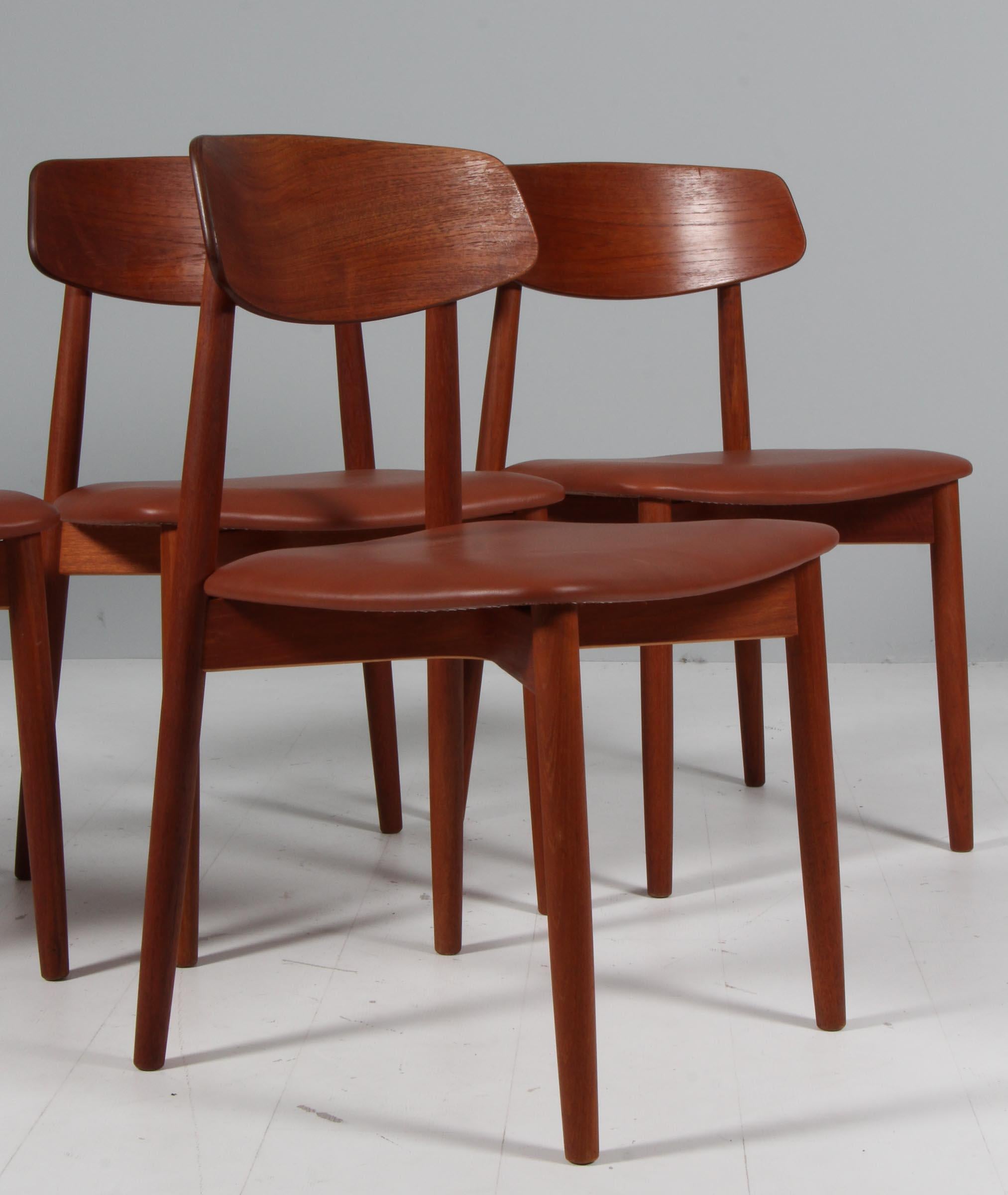 Harry Østergaard, four Chairs in tak and Tan Aniline Leather, 1970s In Good Condition In Esbjerg, DK