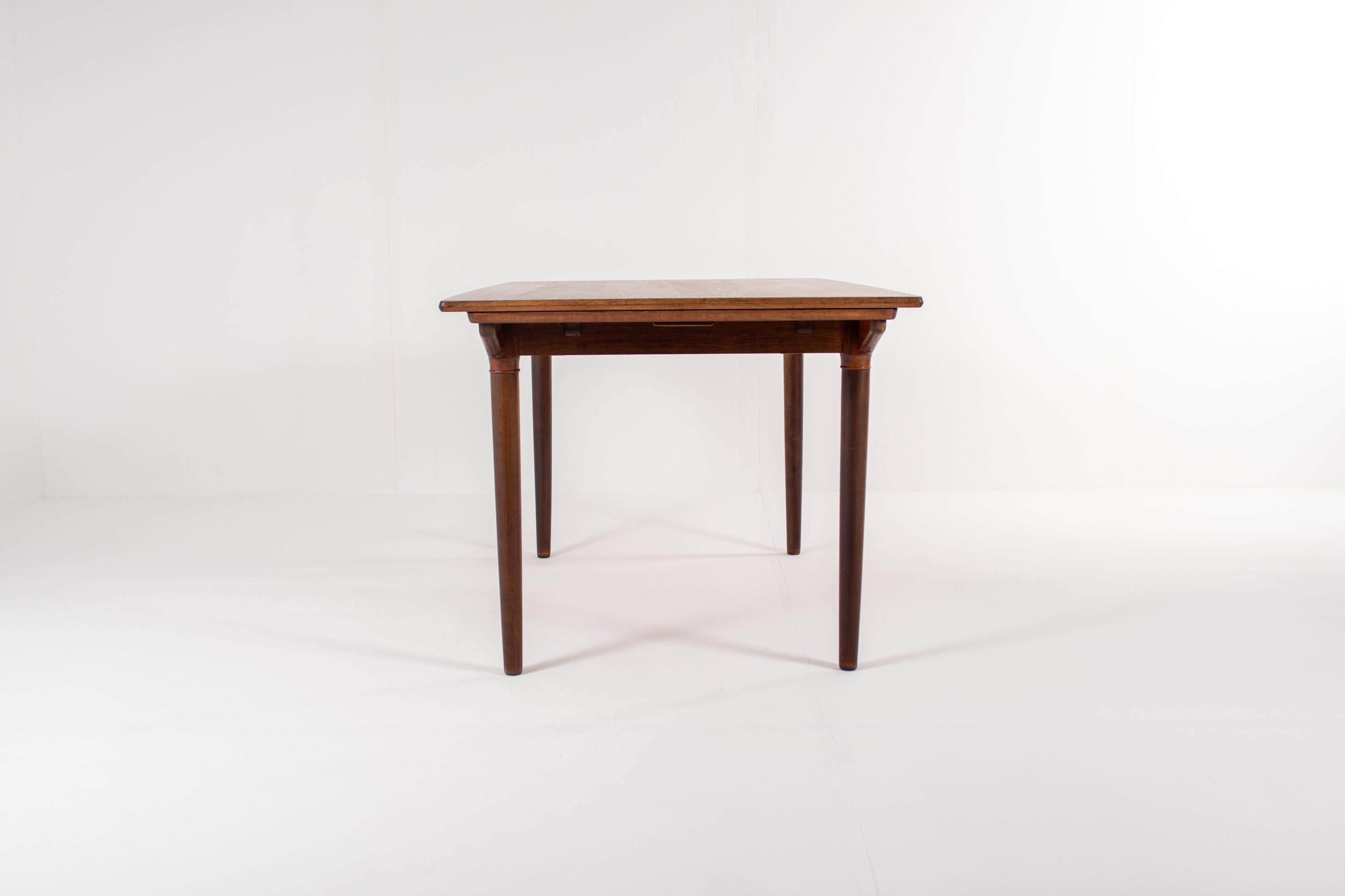 Harry Østergaard Rosewood Extendable Dining Table, 1960s en vente 5