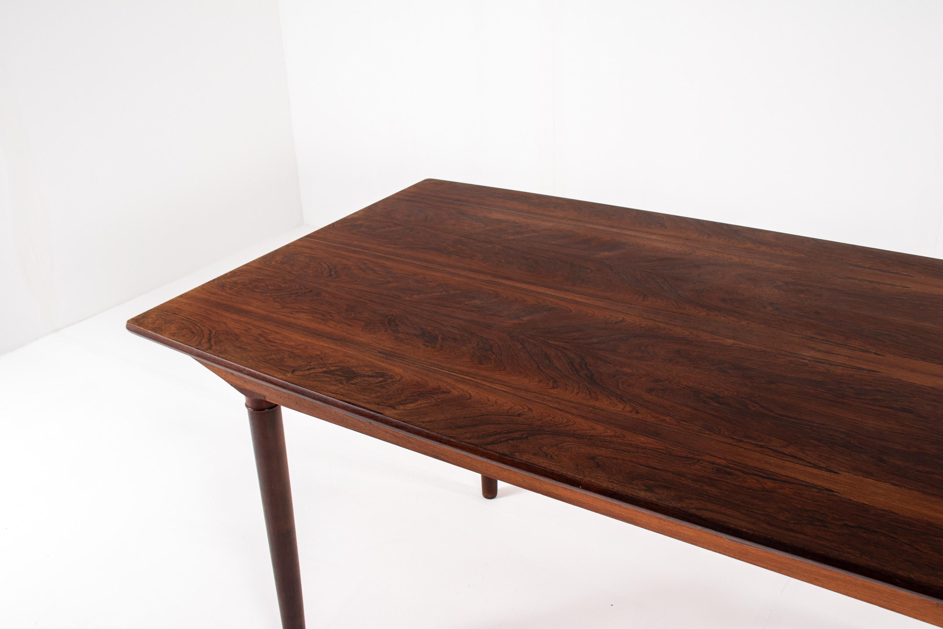 Danois Harry Østergaard Rosewood Extendable Dining Table, 1960s en vente