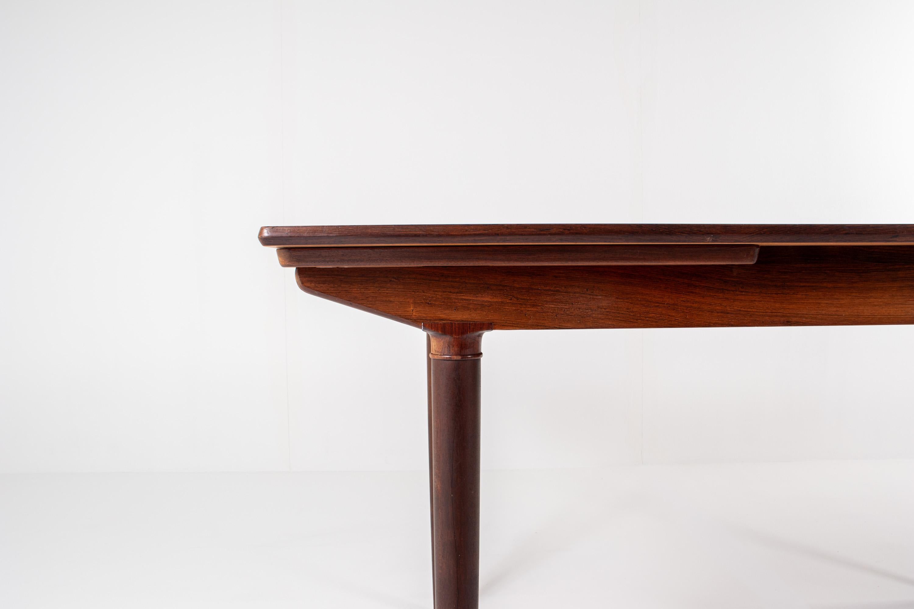 Bois de rose Harry Østergaard Rosewood Extendable Dining Table, 1960s en vente