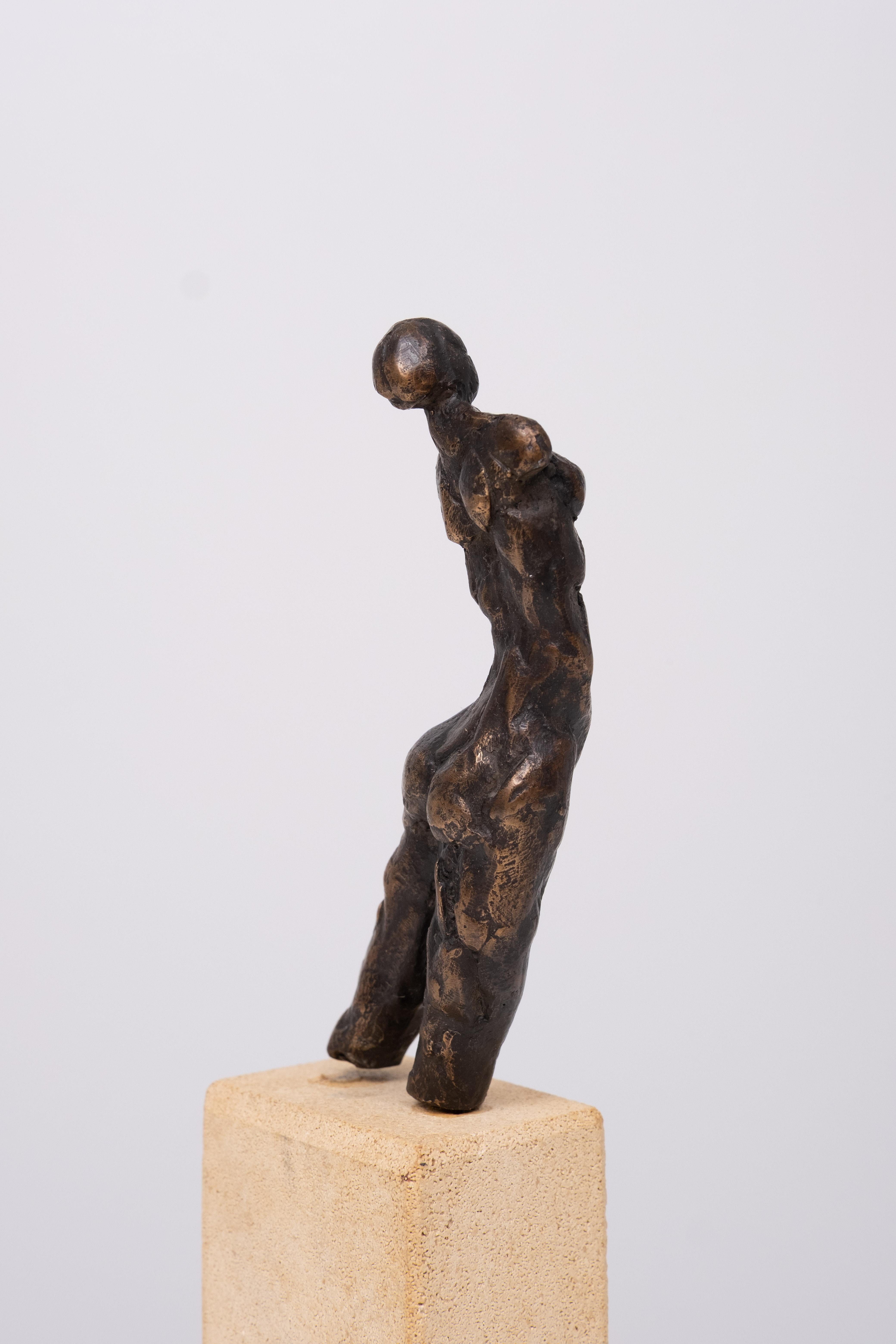 Harry Storms 1945-2023  Bronze Torso on pedestal  For Sale 3