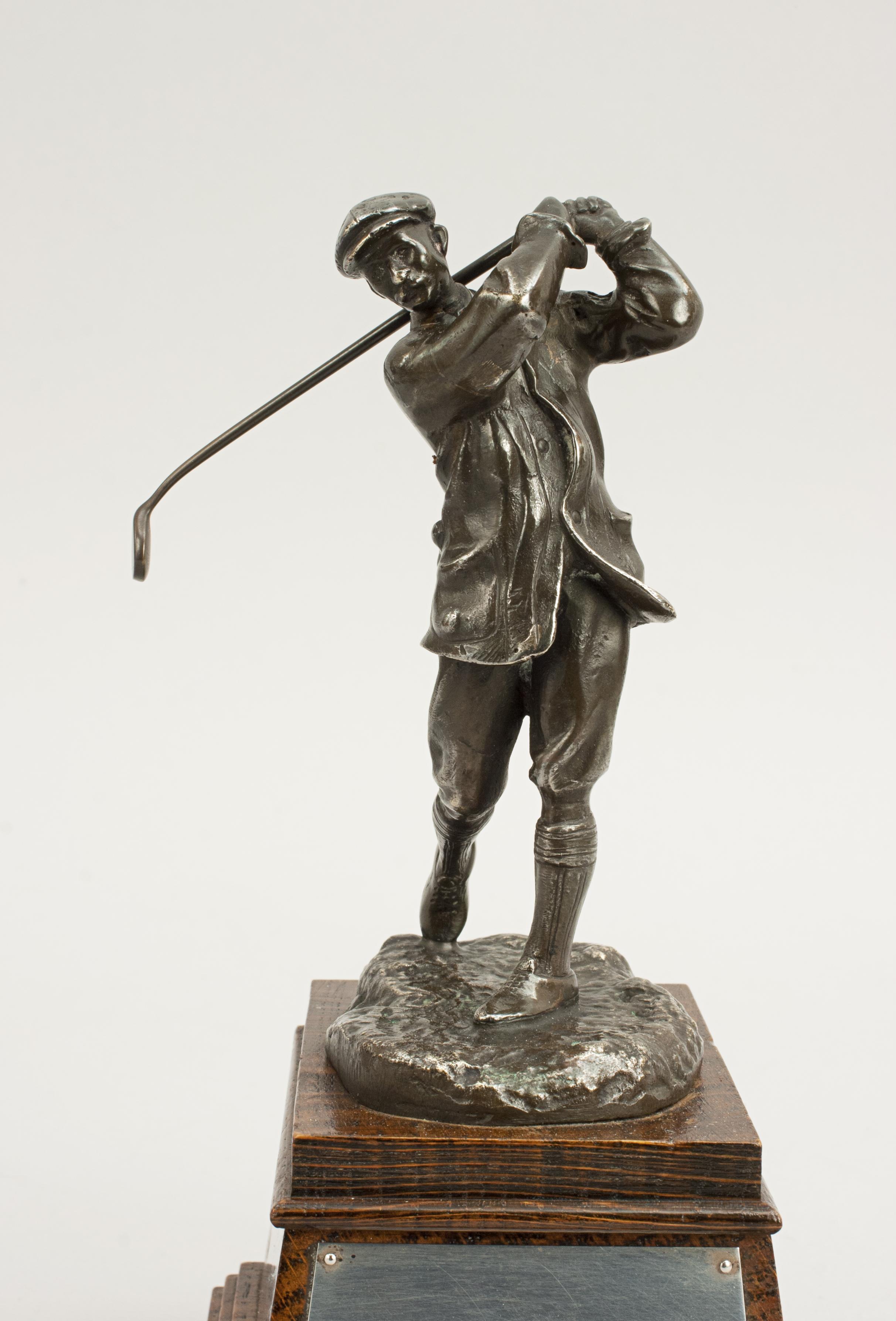 Bronze Figure de golf Harry Vardon par Elkington en vente