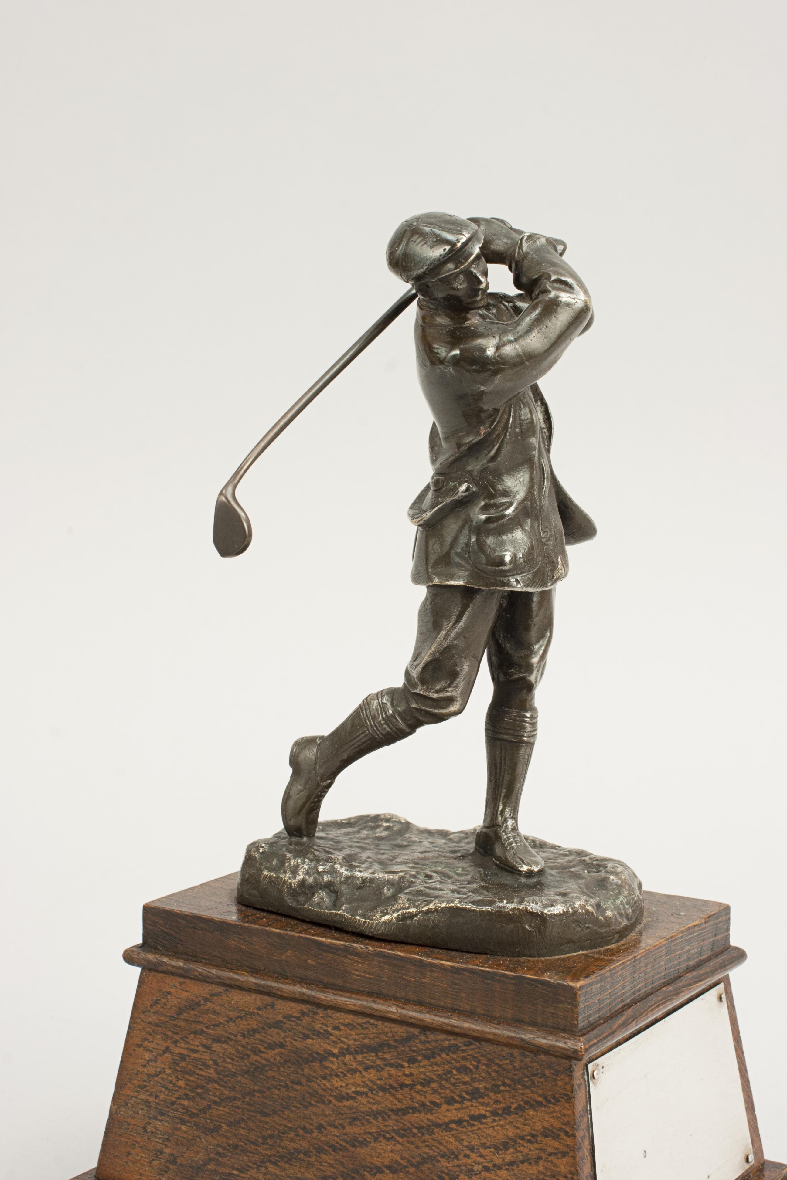 Harry Vardon Golf Figure by Elkington In Good Condition For Sale In Oxfordshire, GB