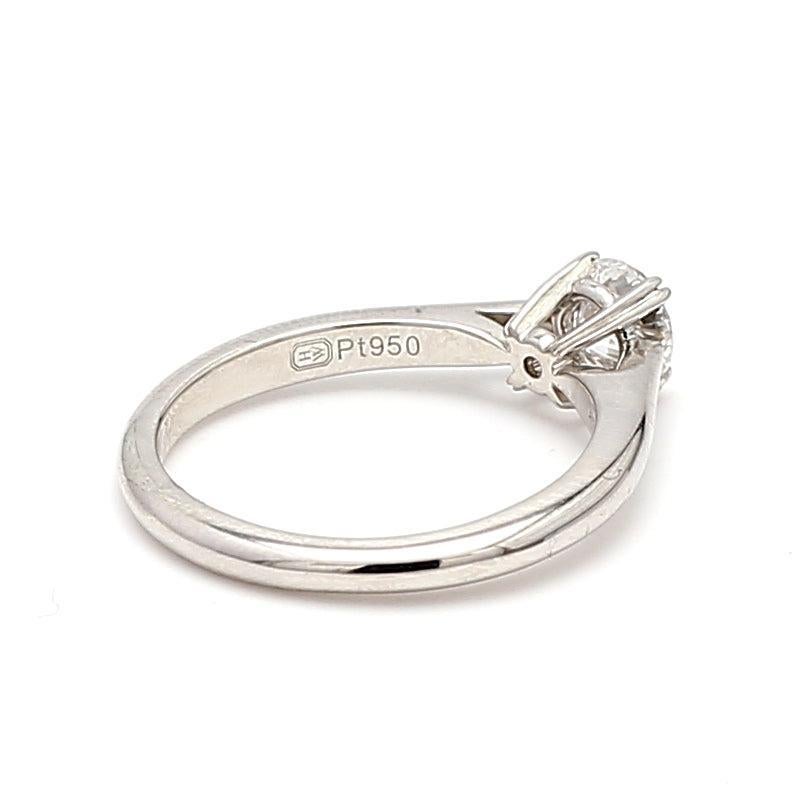 Harry Winston 0.53 Carat Round Brilliant E VVS1 Diamond Platinum Engagement Ring In Good Condition In New York, NY