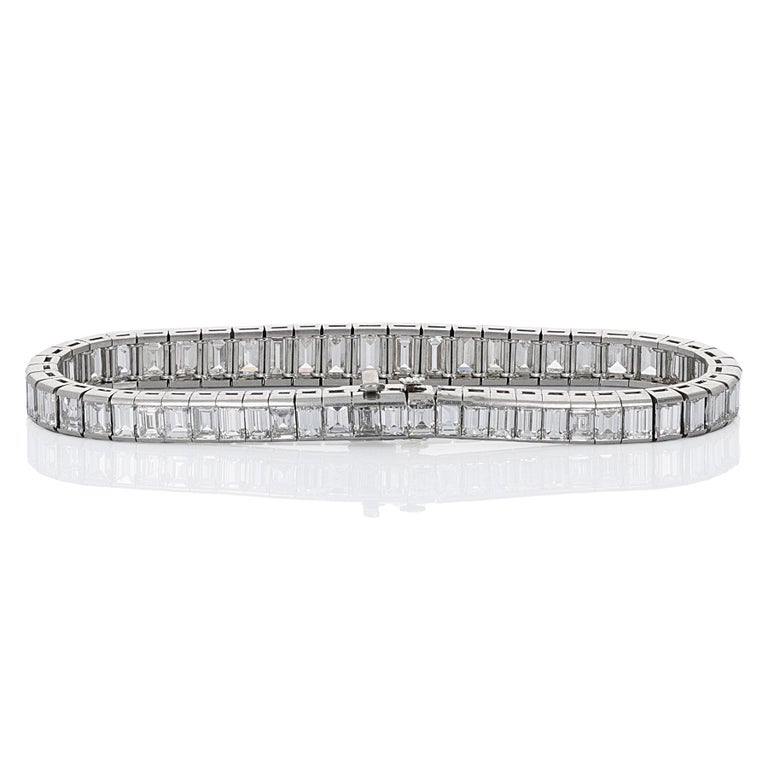 Harry Winston 15 Carat Emerald Cut Diamond Tennis Bracelet, 1950's at