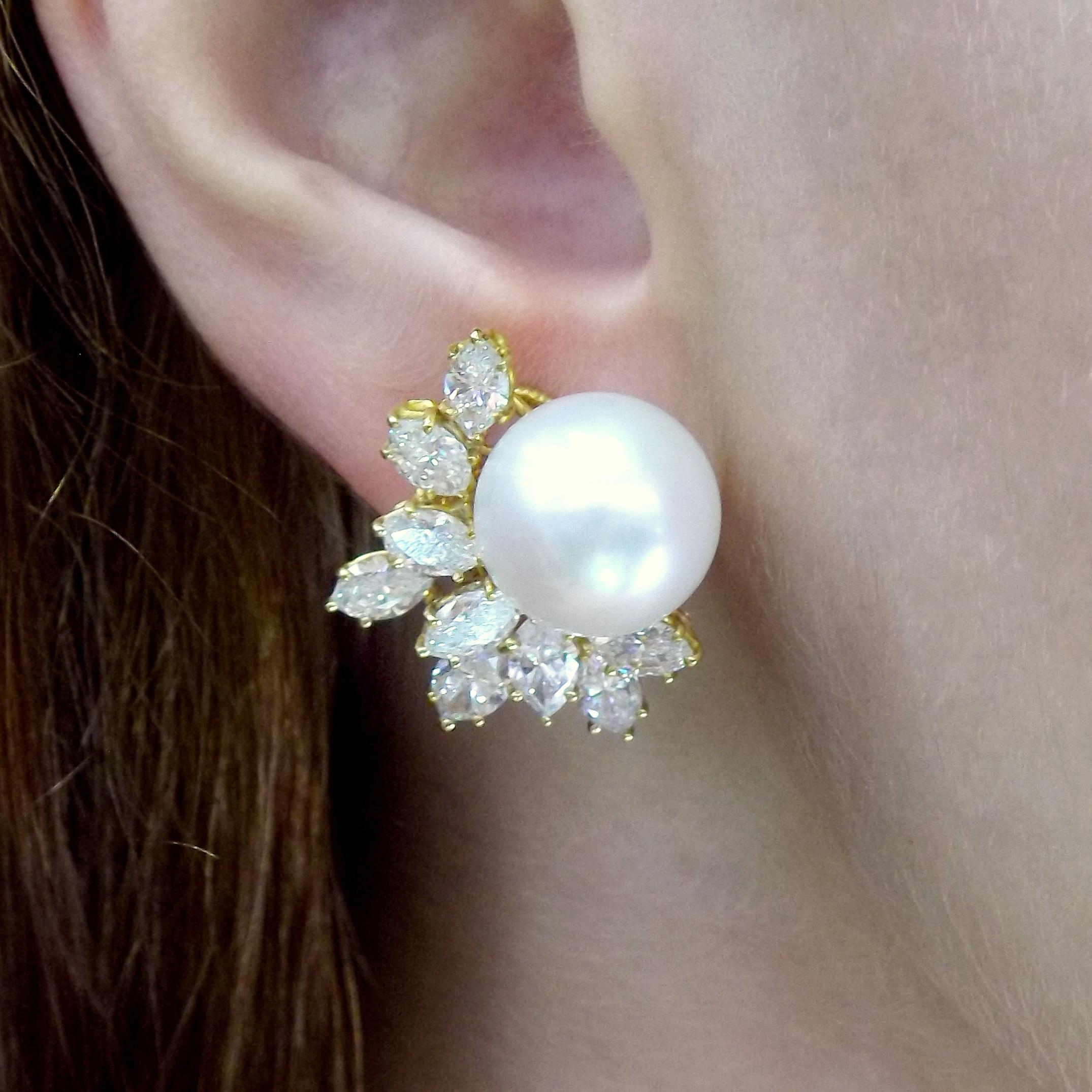 Women's Harry Winston 18K Gold Cultured Pearl Diamond Earclips For Sale