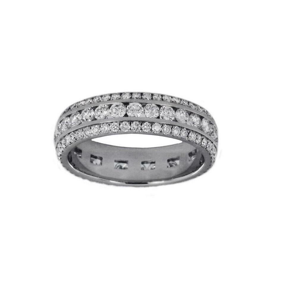 Women's Harry Winston 18k White Gold Diamond Ring, size 8 For Sale