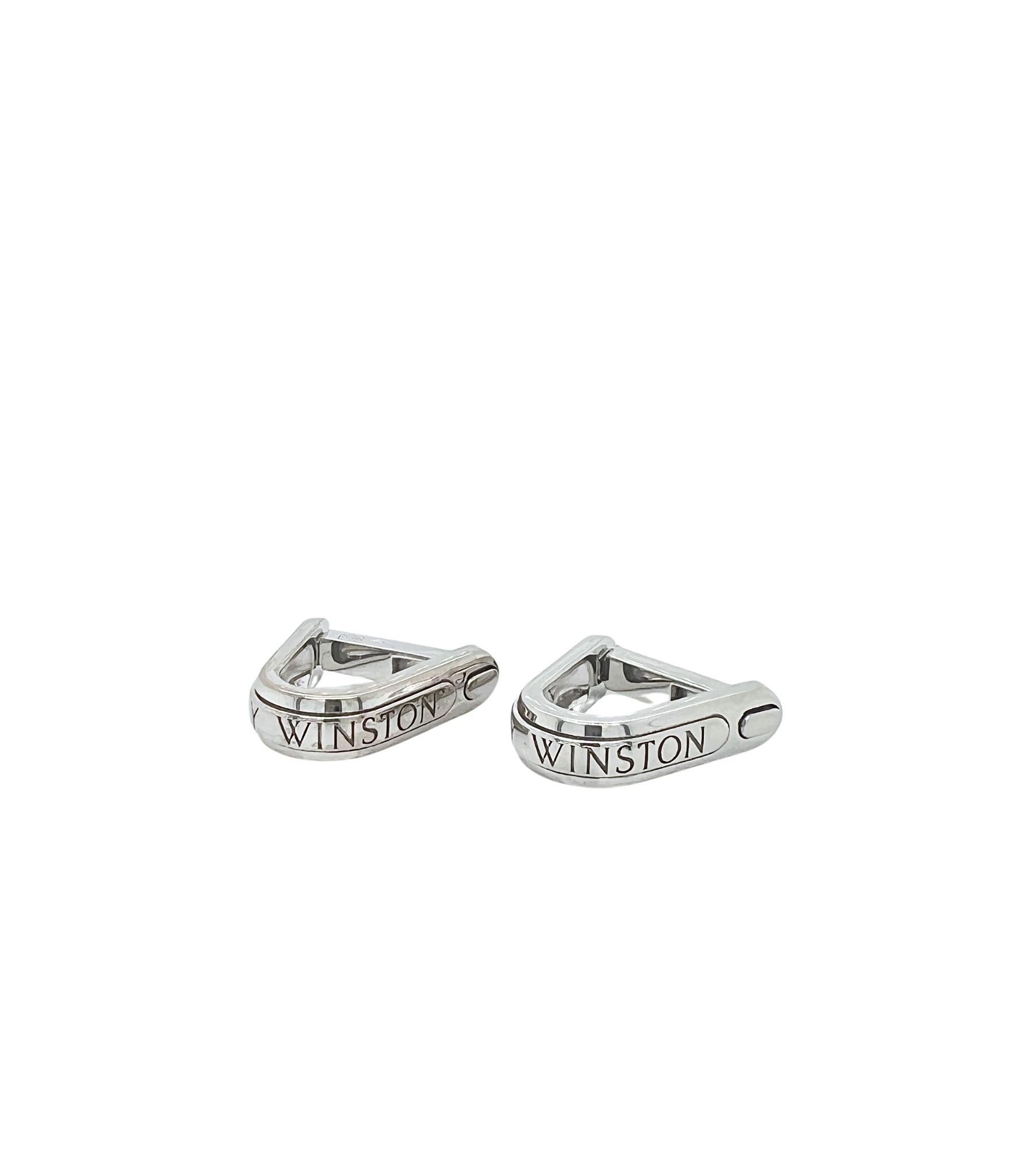 Harry Winston 18k White Gold Signature Engraved Cufflinks

Details:
Material: 18k white gold
Length: 2cm
Weight: 16.9 grams
Hallmarked: HW, maker's mark, 750

In excellent condition