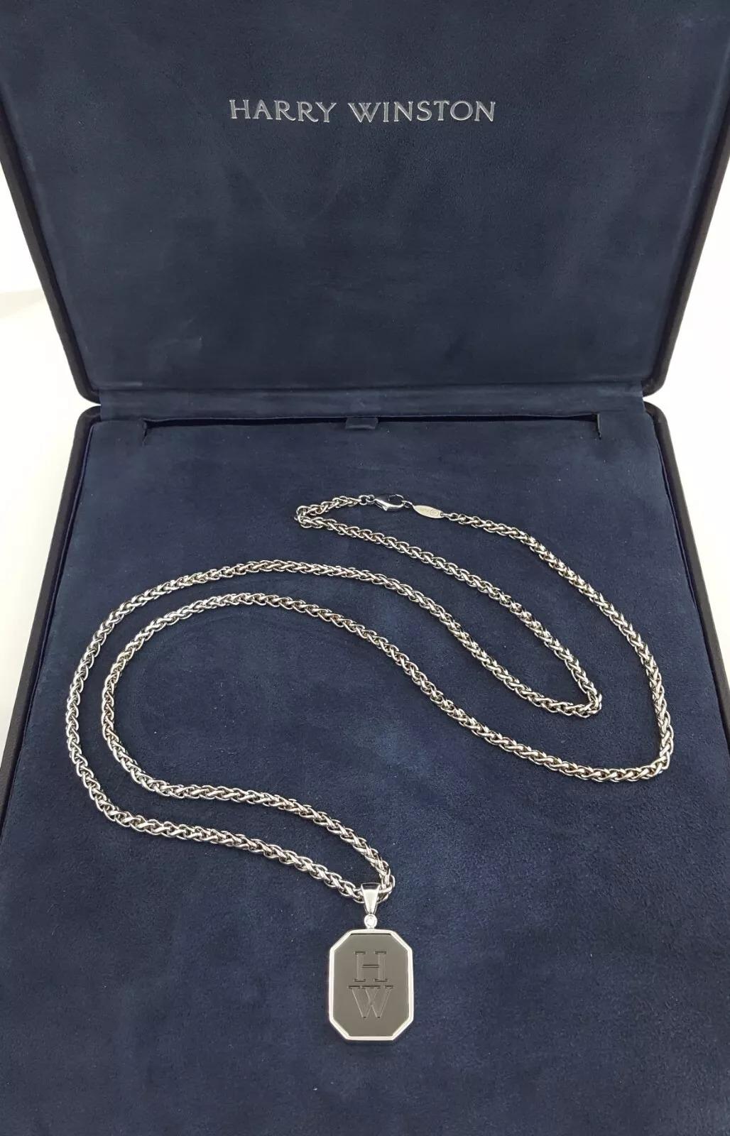 Harry Winston - Collana con ciondolo in oro bianco 18 carati e zalio 30 in vendita 1