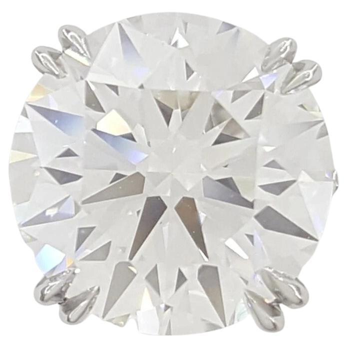 Harry Winston 2.34 Carat Round Brilliant Diamond Platinum Engagement Ring For Sale
