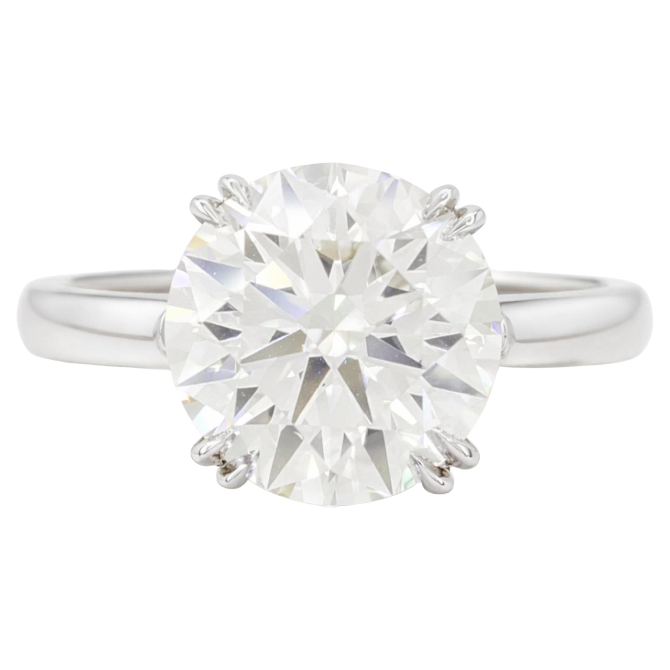 Anello di fidanzamento in platino con diamante tondo e brillante di Harry Winston da 2,34 carati