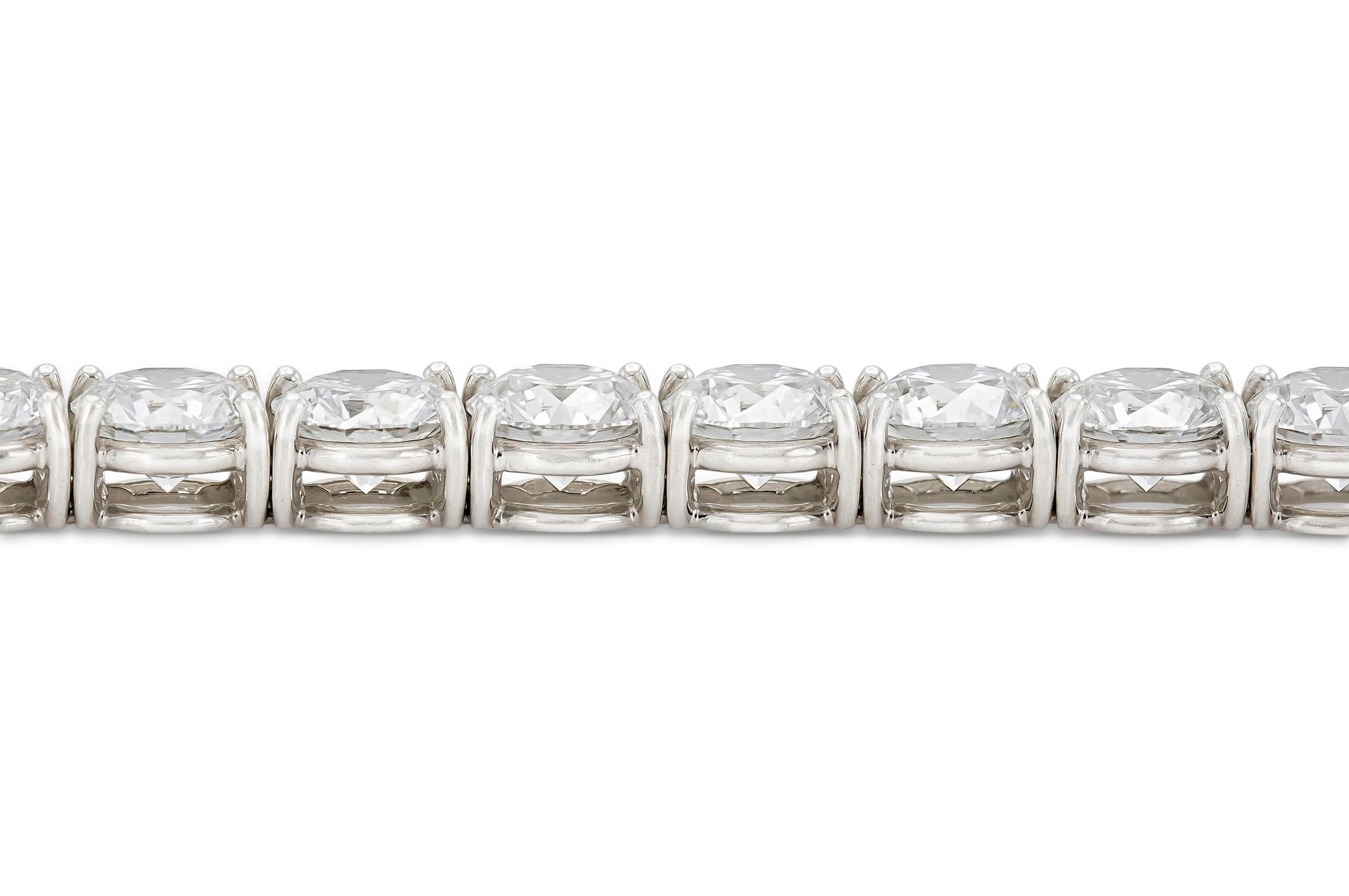Harry Winston 24,88 Karat Diamant-Tennisarmband im Zustand „Gut“ in New York, NY