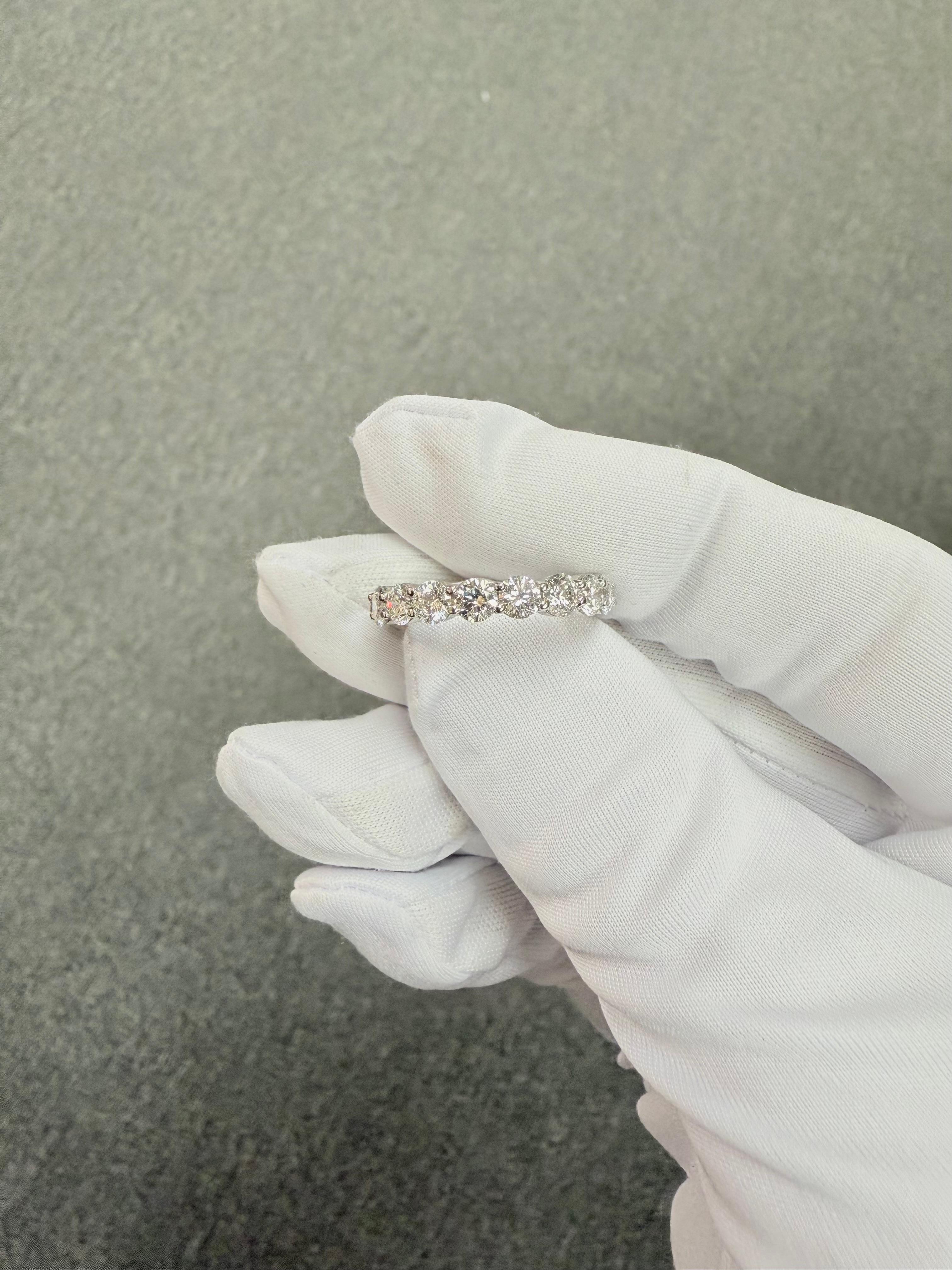 Harry Winston 3 CTW Round Brilliant Diamond Platinum Eternity Band Ring Size 6 For Sale 4