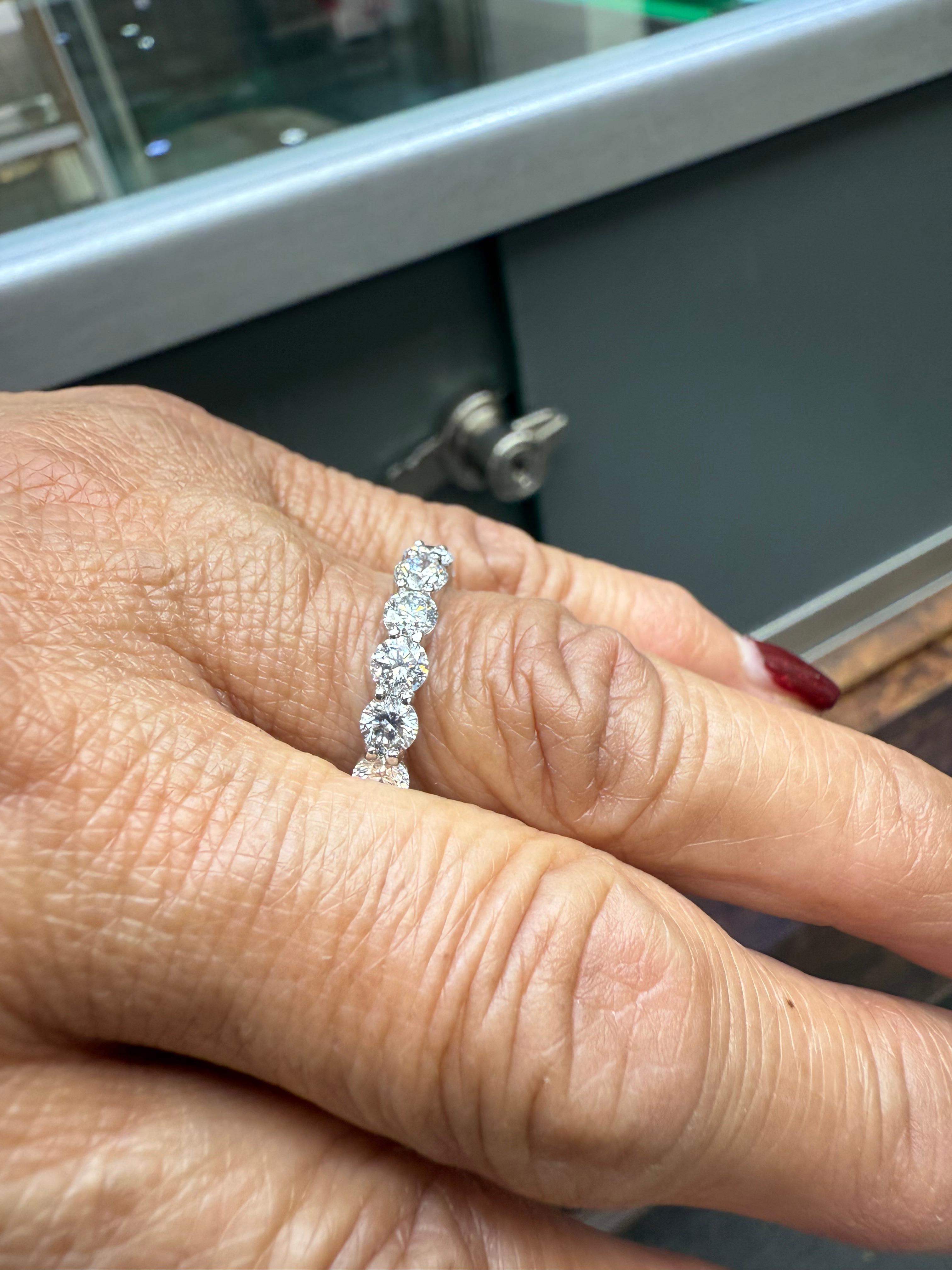 Contemporary Harry Winston 3 CTW Round Brilliant Diamond Platinum Eternity Band Ring Size 6 For Sale