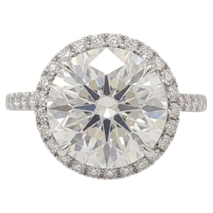 Harry Winston 4.01 Carat Round Brilliant Diamond Halo Engagement Ring