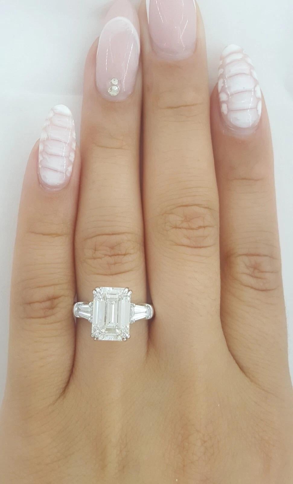 Harry Winston 4.12 ct Total Weight Emerald Cut Diamond Ring For Sale 1