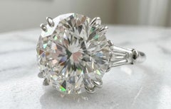 Anello di fidanzamento in platino con diamante tondo e brillante di Harry Winston da 4.50 carati