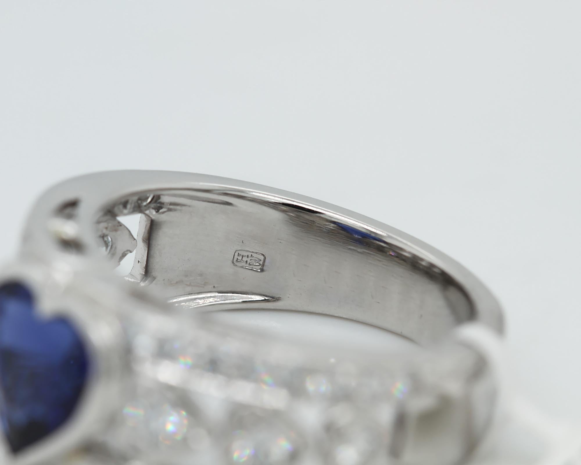 Women's Harry Winston AGL Certified 2.65 Carat Sapphire Diamond Ring