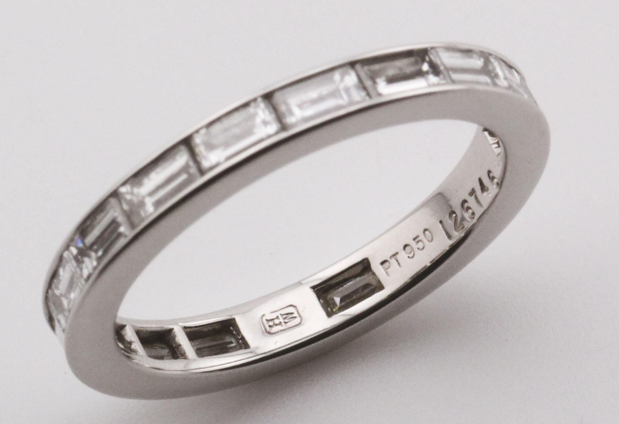 Harry Winston Baguette Diamant Platin Eternity Band Ring Größe 4,75 im Angebot 2