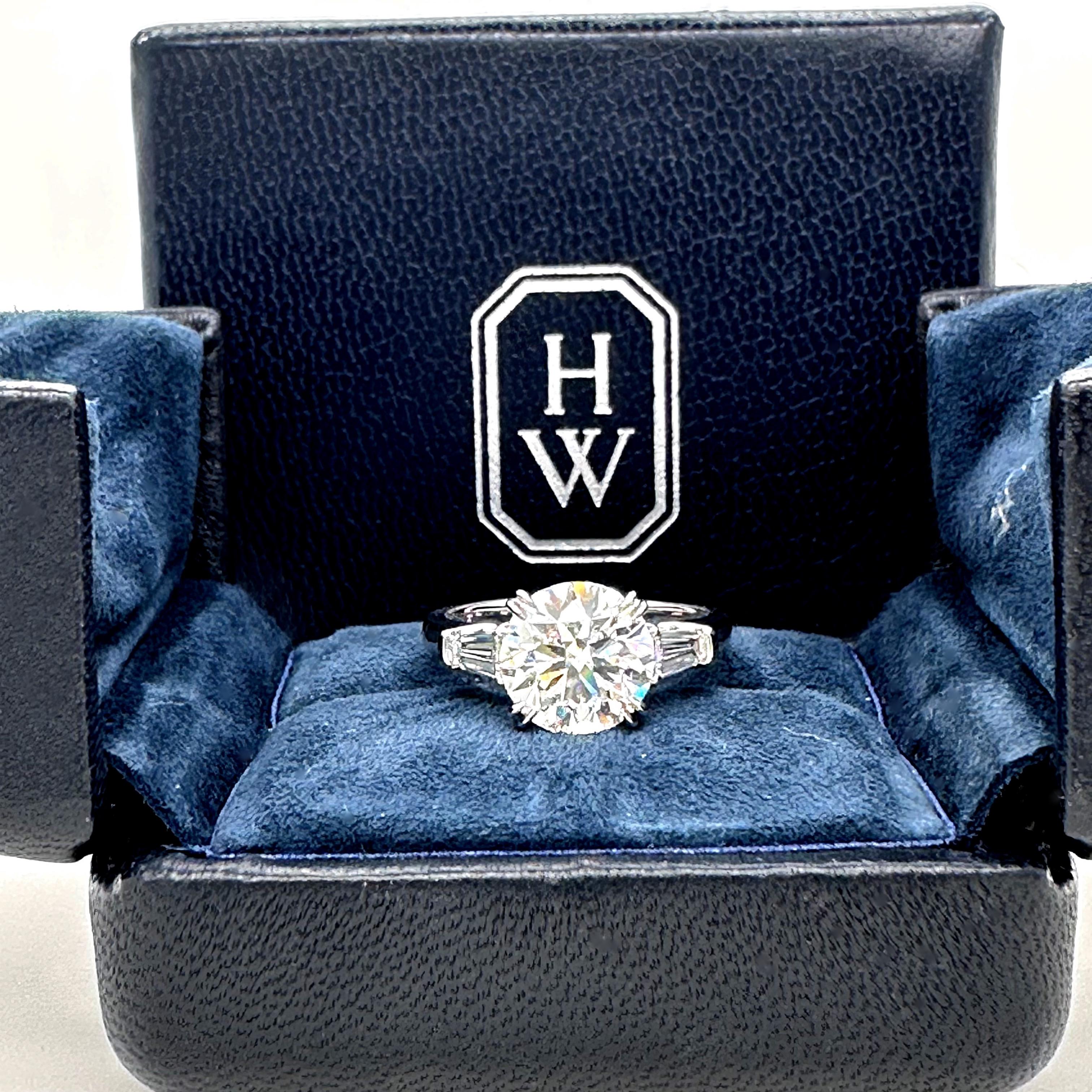 Harry Winston Diamond Engagement Ring Round 2.30 cts F VS2 With Baguettes 4
