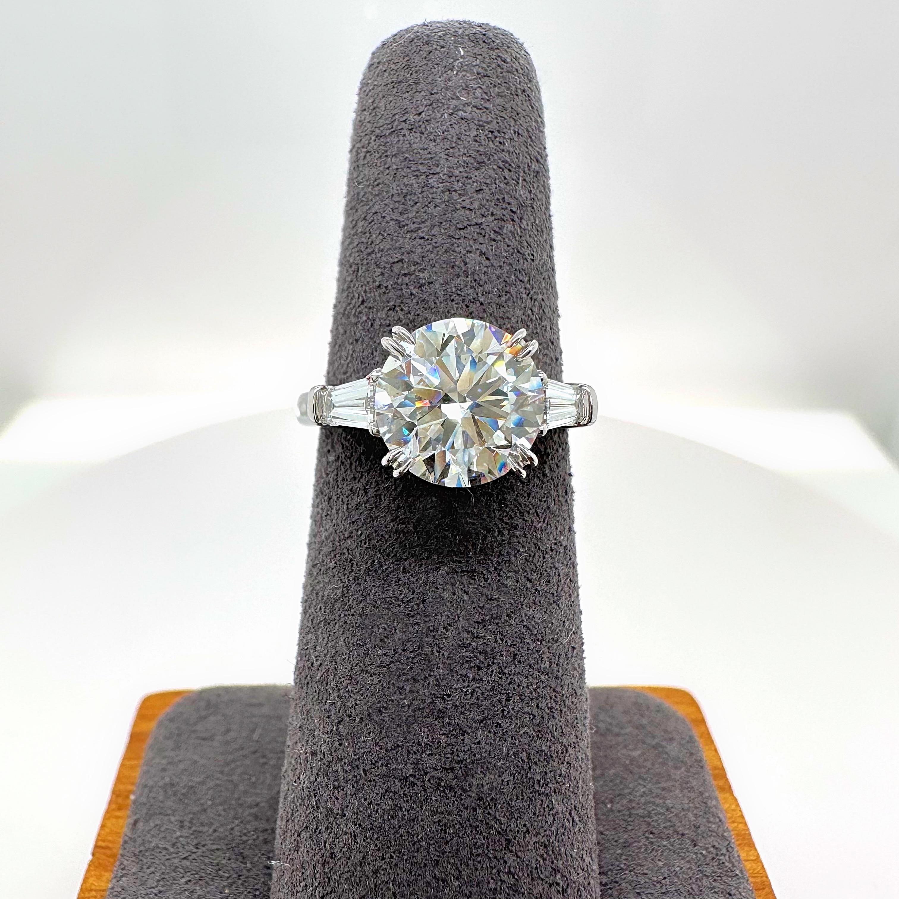 Harry Winston Diamond Engagement Ring Round 2.30 cts F VS2 With Baguettes 7