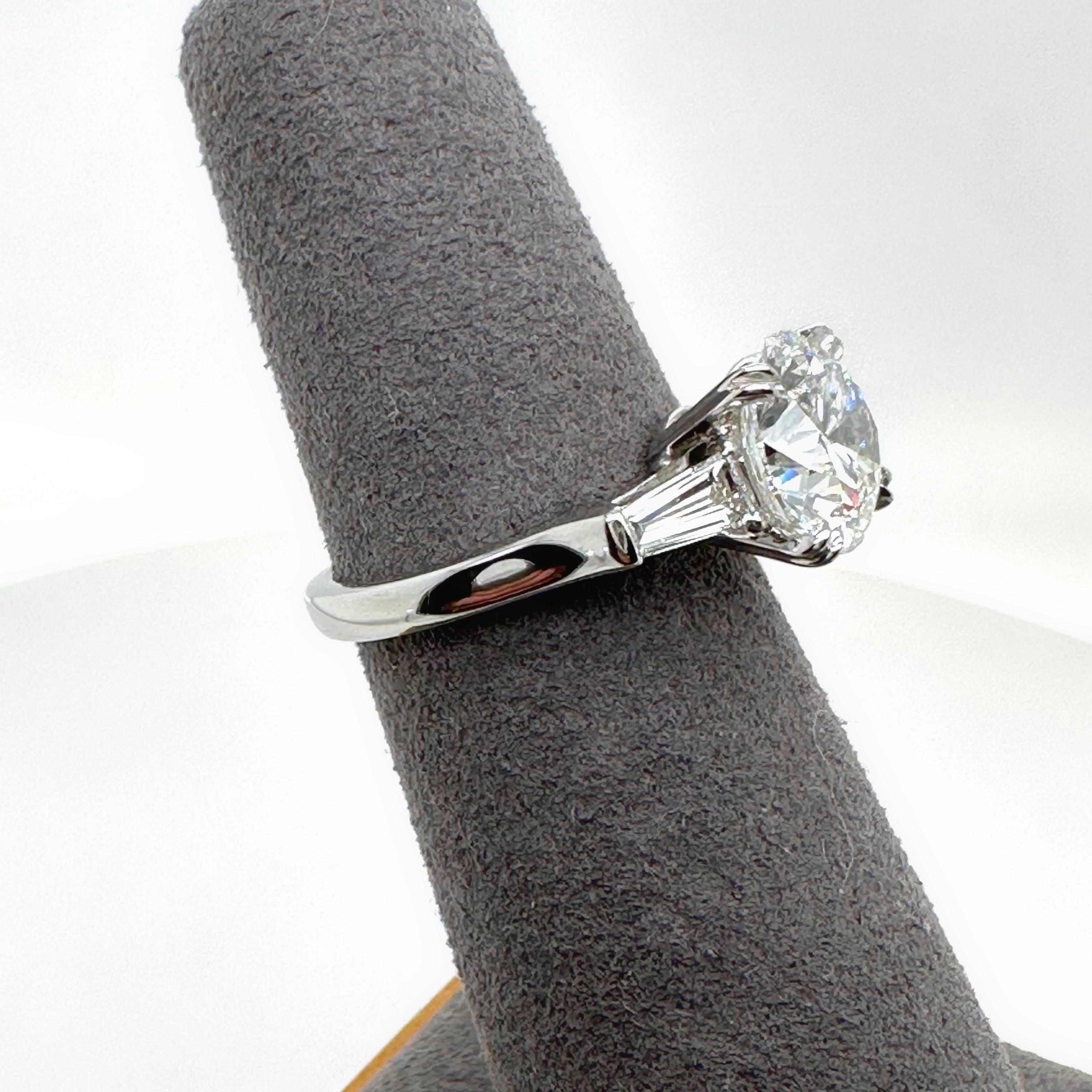 Harry Winston Diamond Engagement Ring Round 2.30 cts F VS2 With Baguettes 9
