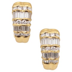 HARRY WINSTON Clips d'oreilles en or jaune 18 carats avec 2,56 carats de diamants
