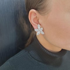 Harry Winston Cluster 43 carats GIA Certified Diamond Cluster Earrings