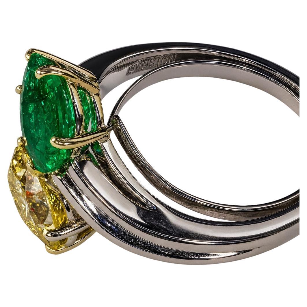 Harry Winston Kolumbianischer Smaragd & Fancy Vivid Yellow Diamond Platin (Tropfenschliff) im Angebot